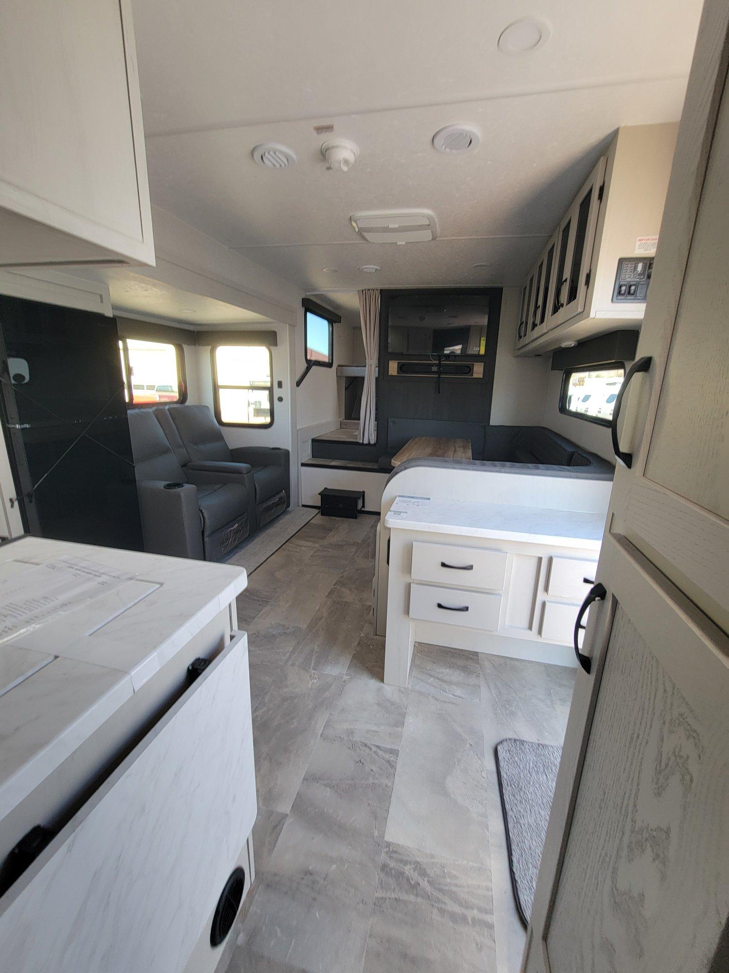 2026 Coachmen 2026 Coachmen Chaparral Lite - thumbnail 26