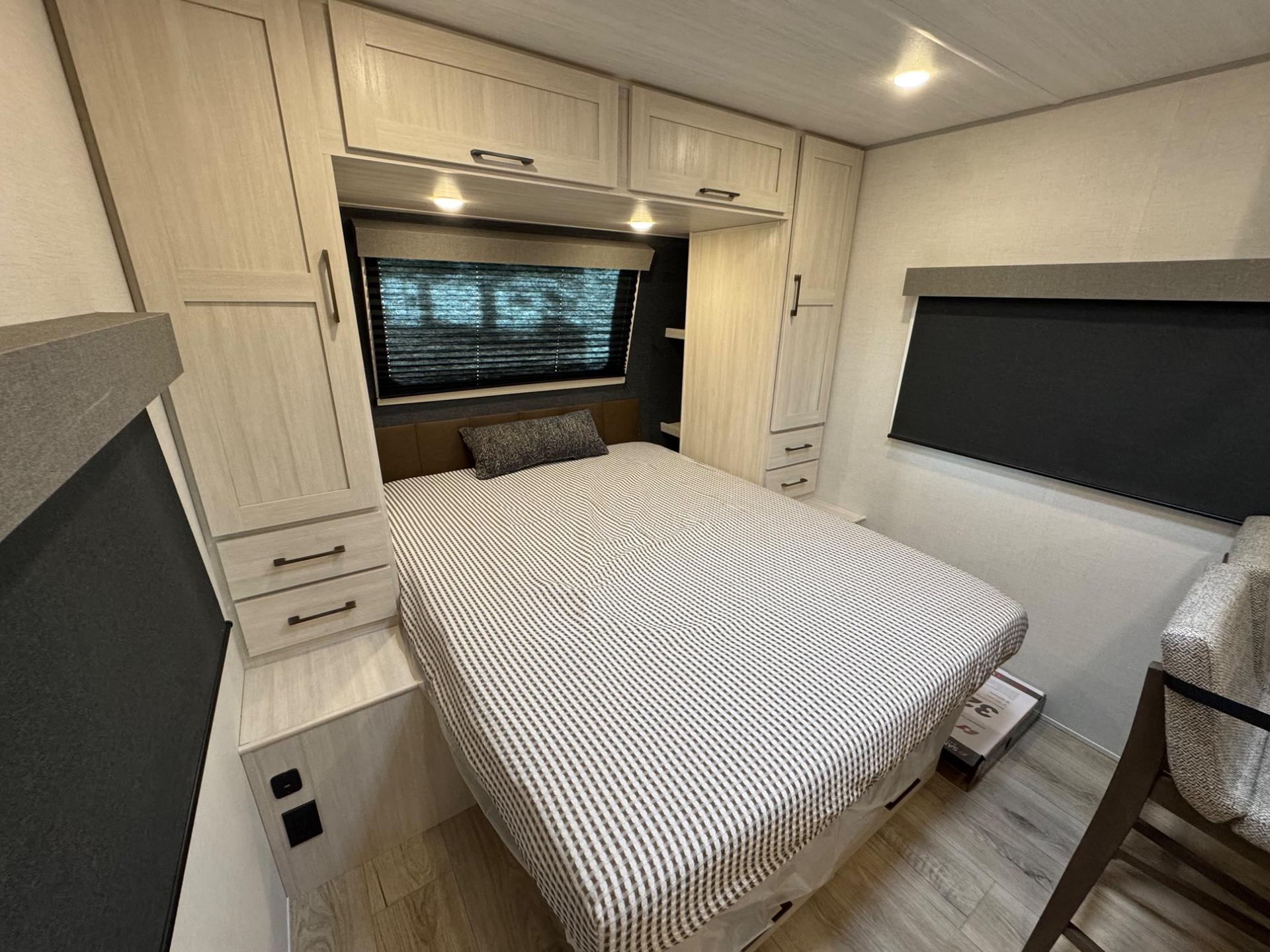 2026 Forest River 2026 Forest River Surveyor Legend - thumbnail 13