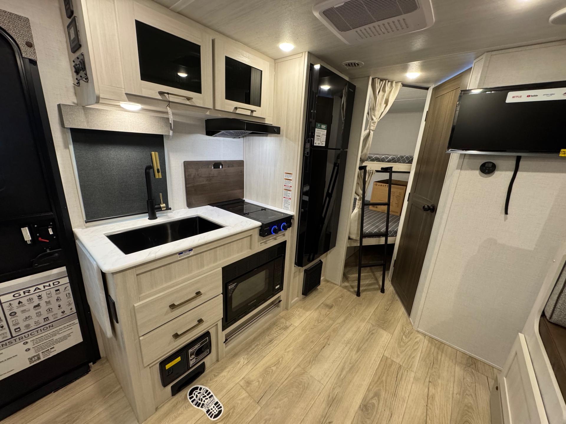 2026 Forest River 2026 Forest River Surveyor Legend - thumbnail 9