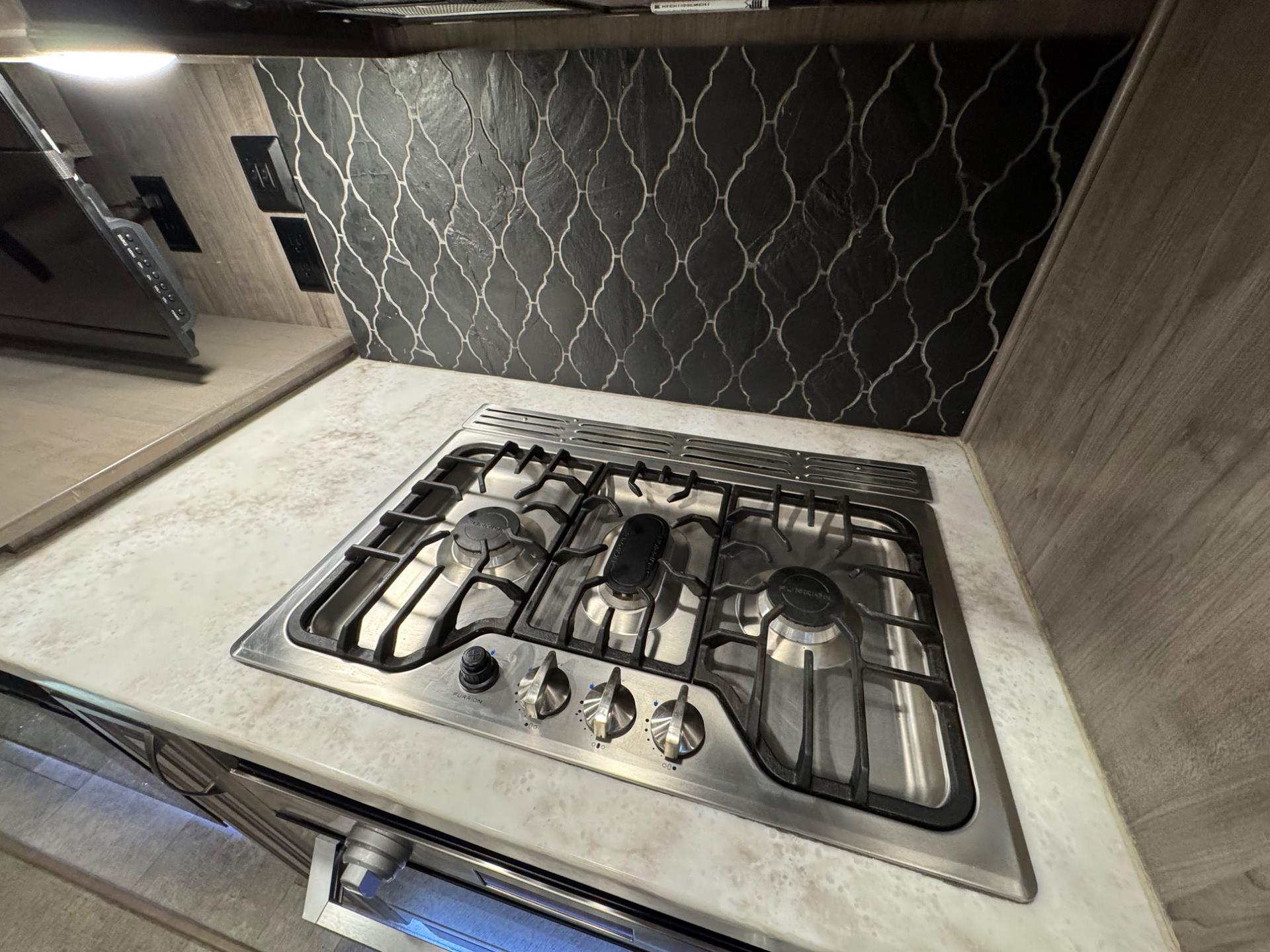 2020 Forest River 2020 Forest River Cedar Creek Cottage - thumbnail 13