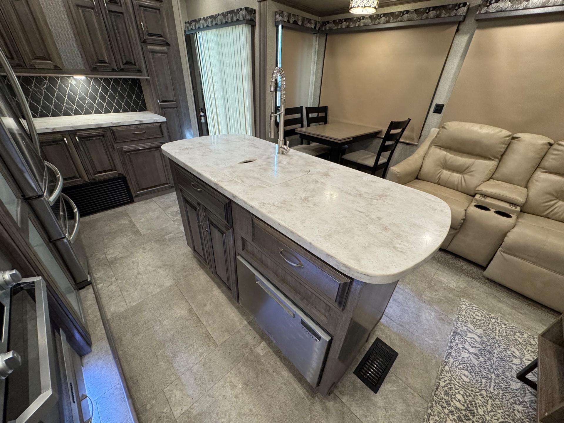 2020 Forest River 2020 Forest River Cedar Creek Cottage - thumbnail 15