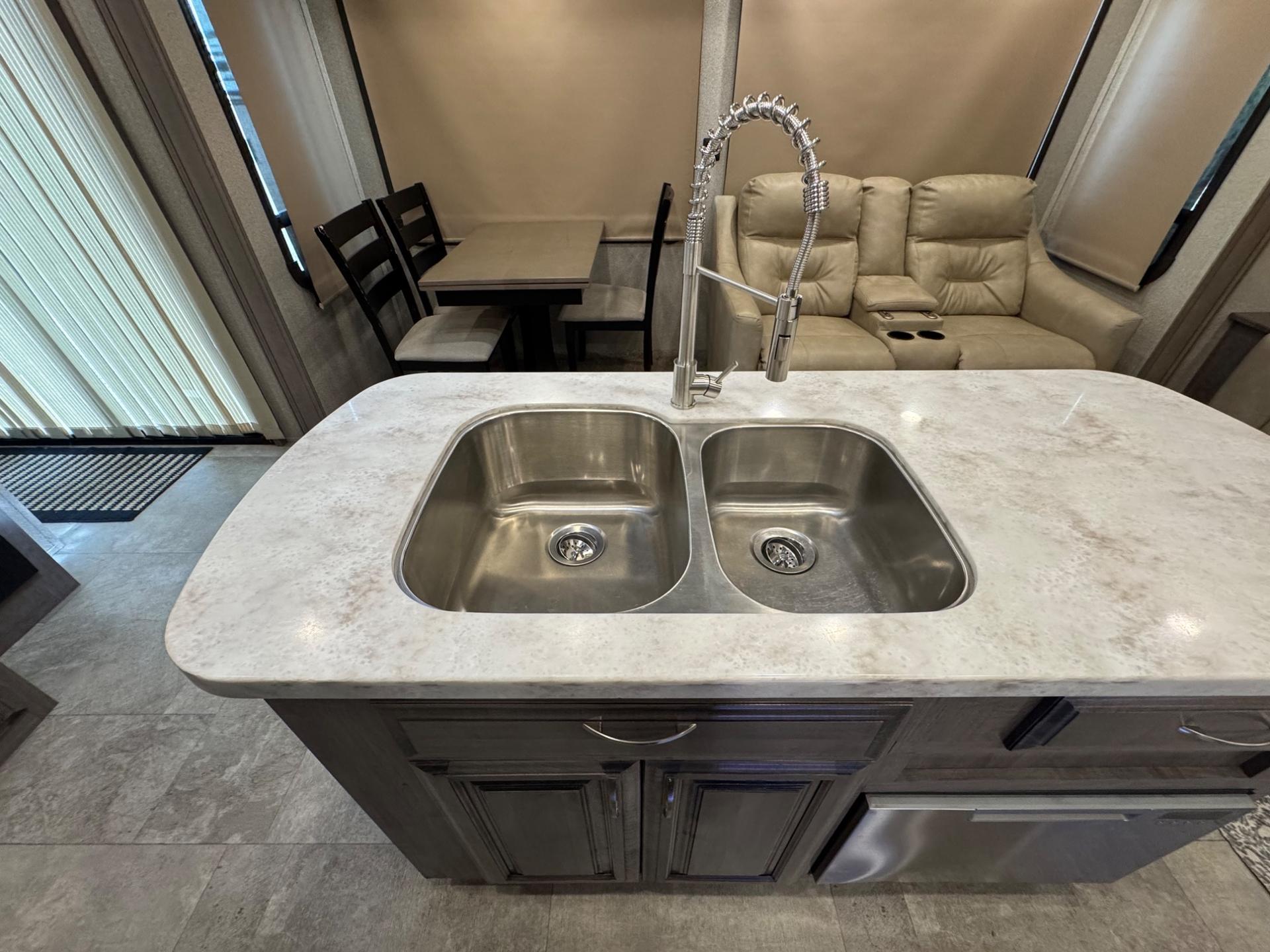 2020 Forest River 2020 Forest River Cedar Creek Cottage - thumbnail 17