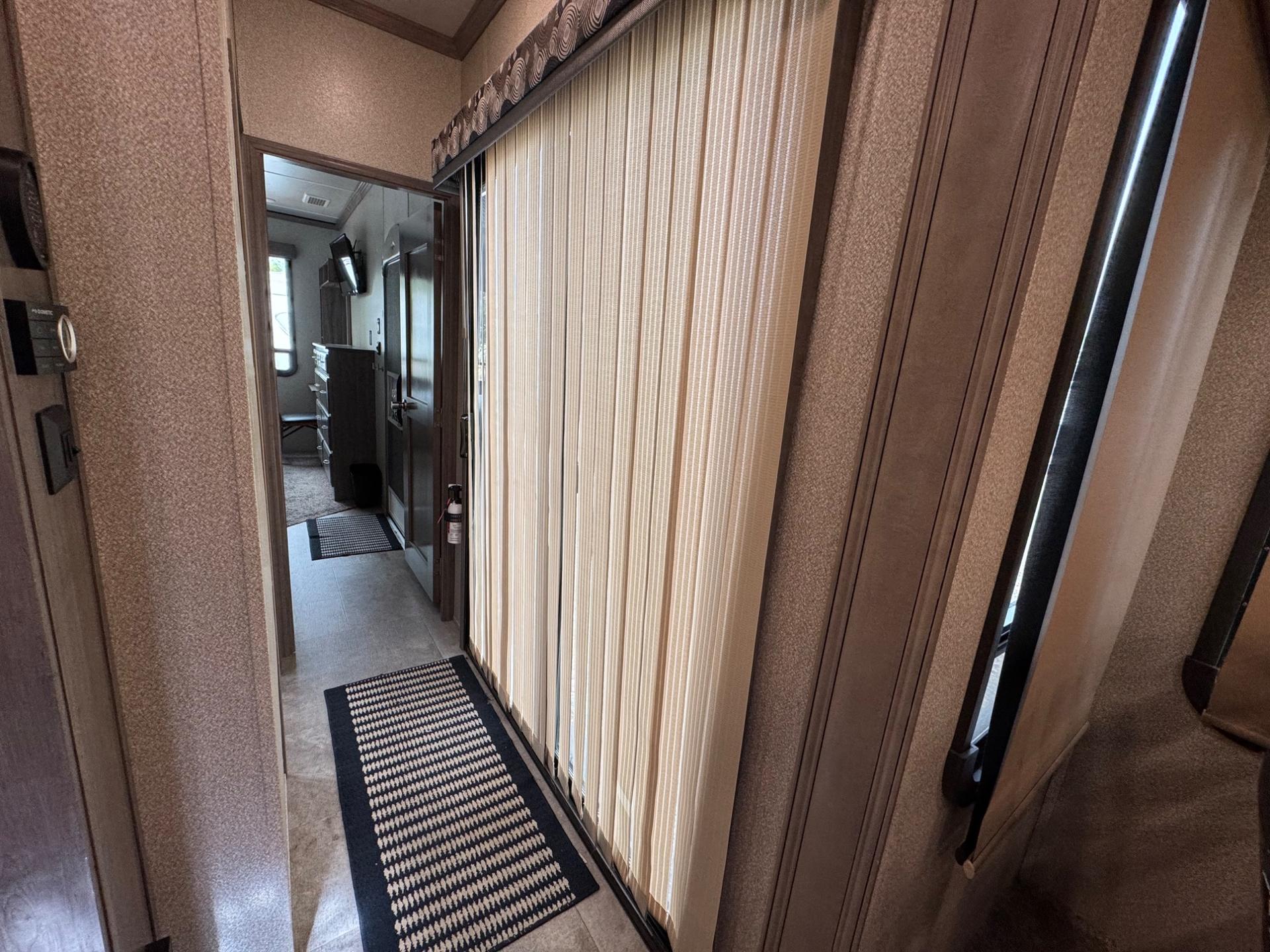 2020 Forest River 2020 Forest River Cedar Creek Cottage - thumbnail 22