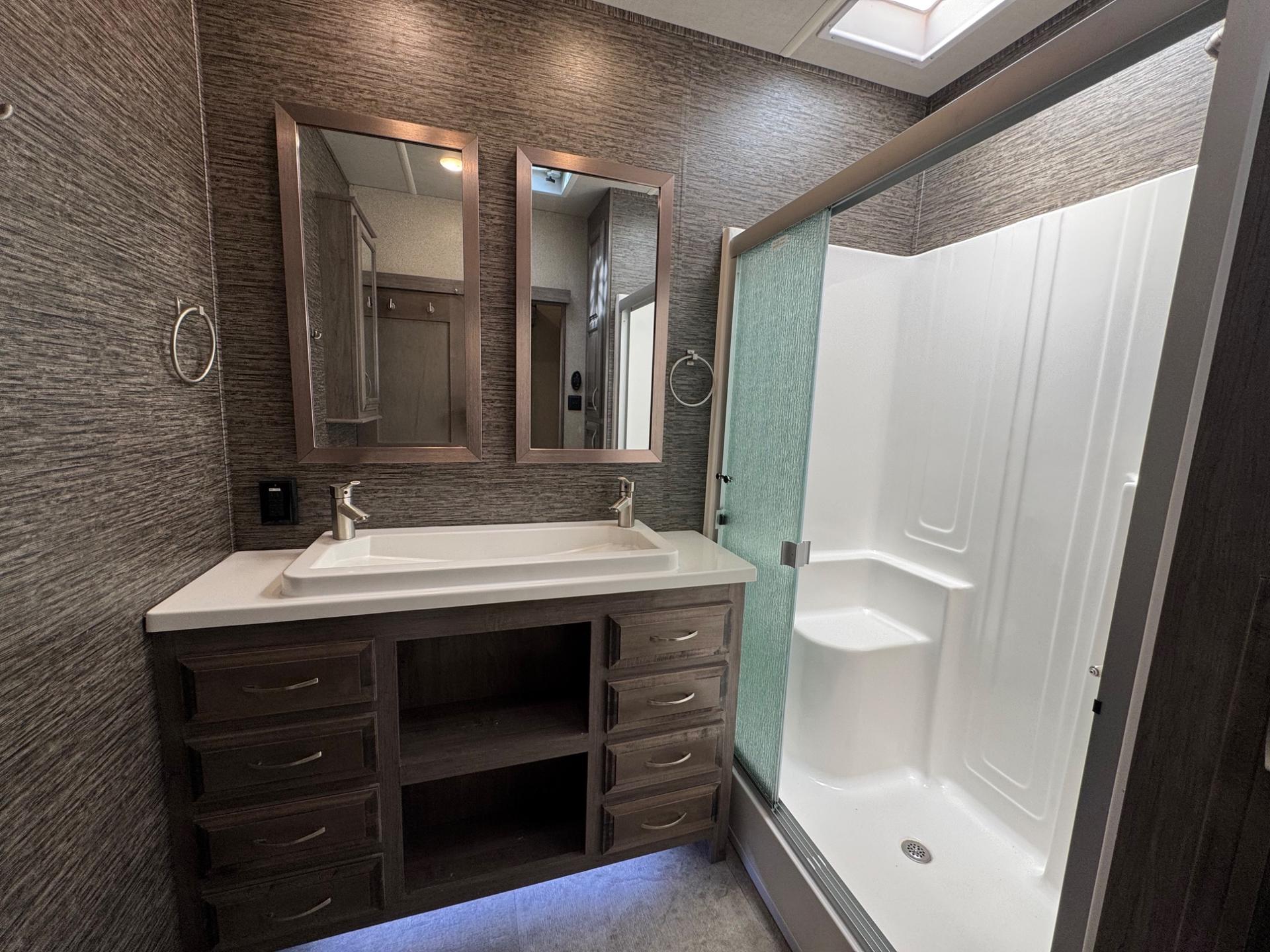 2020 Forest River 2020 Forest River Cedar Creek Cottage - thumbnail 23