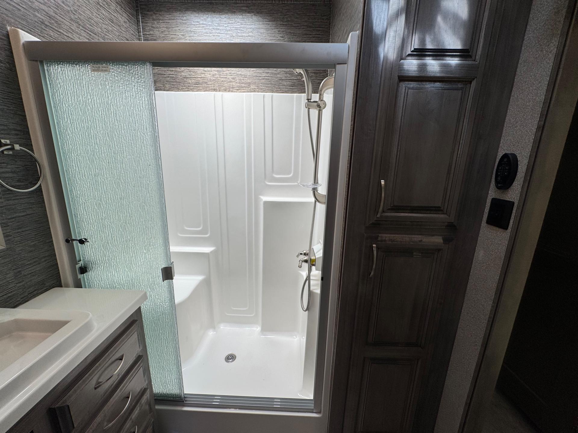 2020 Forest River 2020 Forest River Cedar Creek Cottage - thumbnail 25