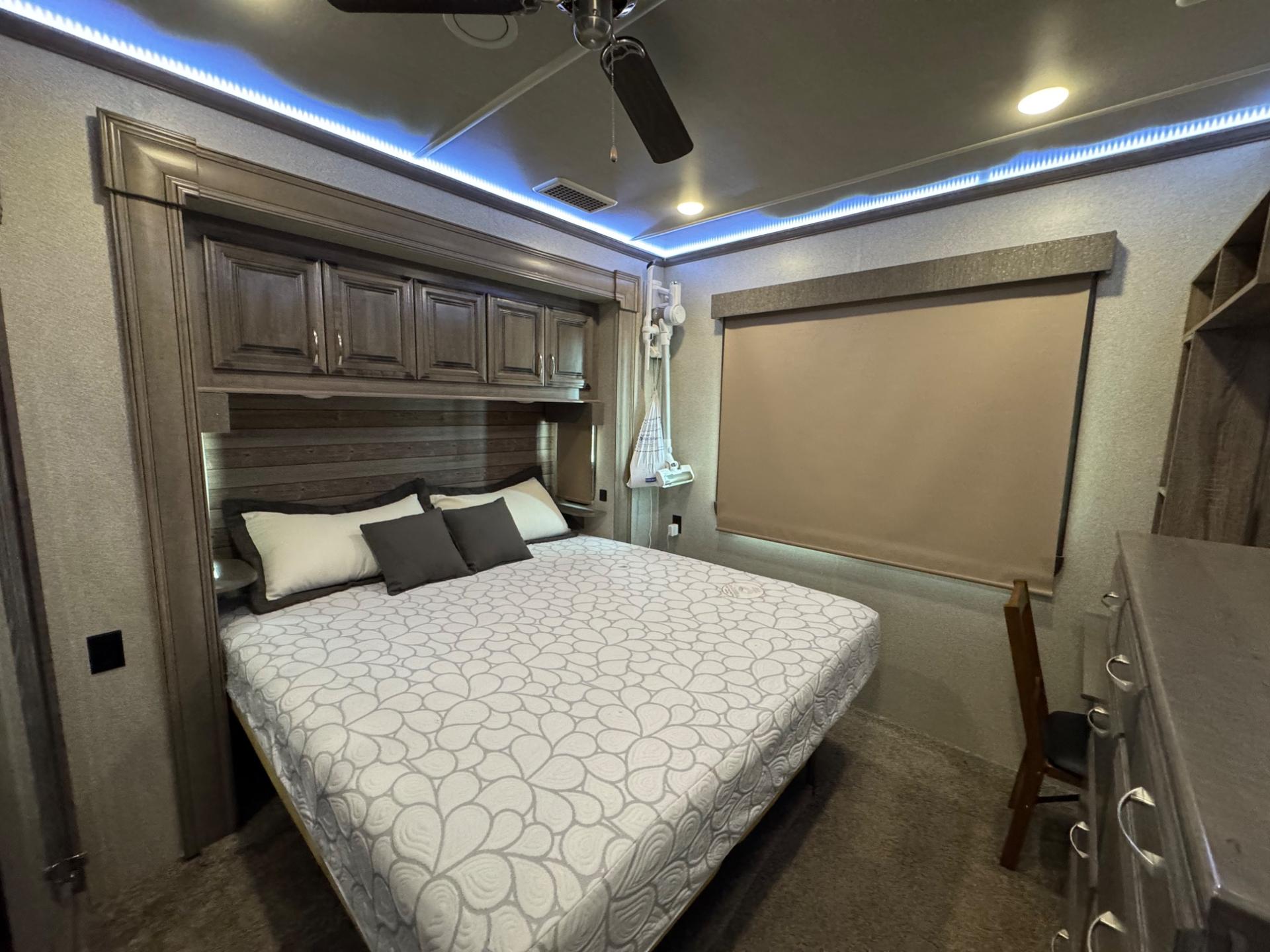 2020 Forest River 2020 Forest River Cedar Creek Cottage - thumbnail 27