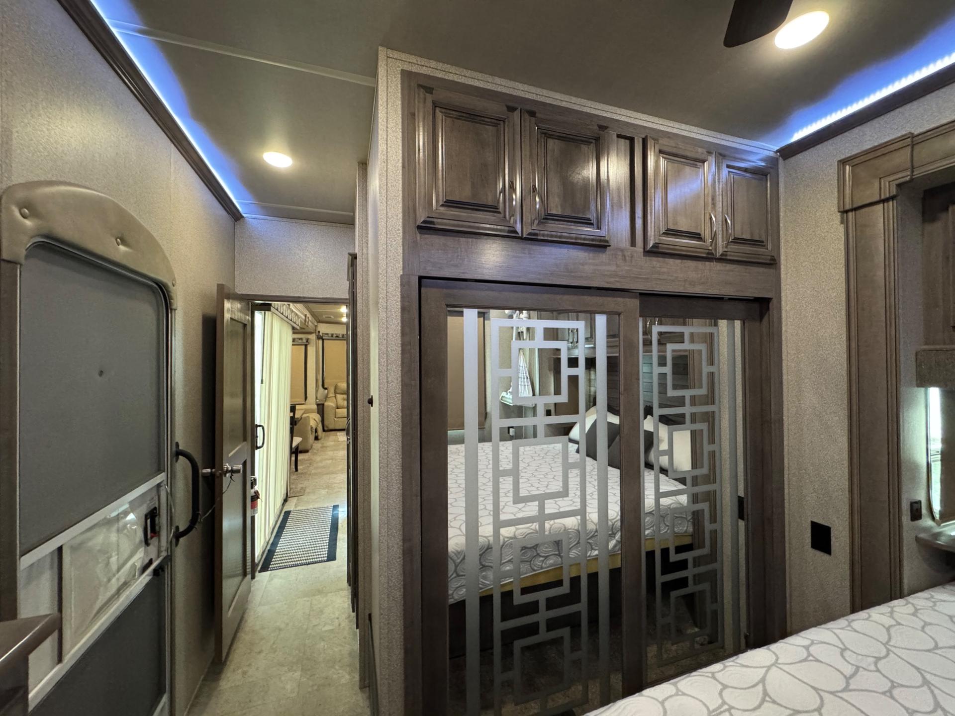 2020 Forest River 2020 Forest River Cedar Creek Cottage - thumbnail 30