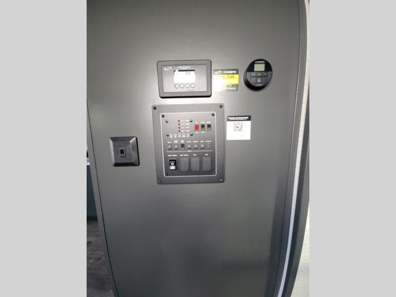 2026 Forest River 2026 Forest River Xlr Boost Toy Hauler - thumbnail 14