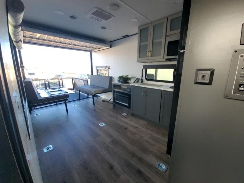 2026 Forest River 2026 Forest River Xlr Boost Toy Hauler - thumbnail 18