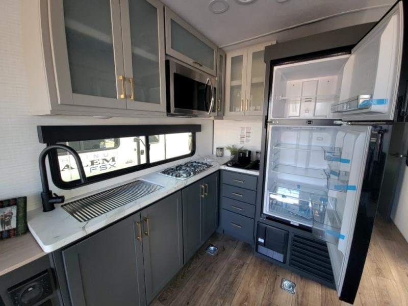 2026 Forest River 2026 Forest River Xlr Boost Toy Hauler - thumbnail 21