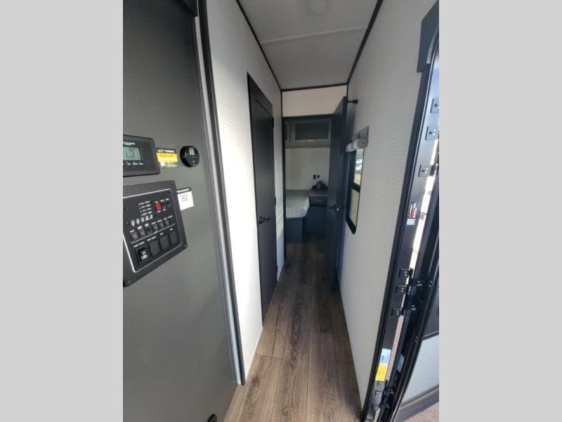 2026 Forest River 2026 Forest River Xlr Boost Toy Hauler - thumbnail 22