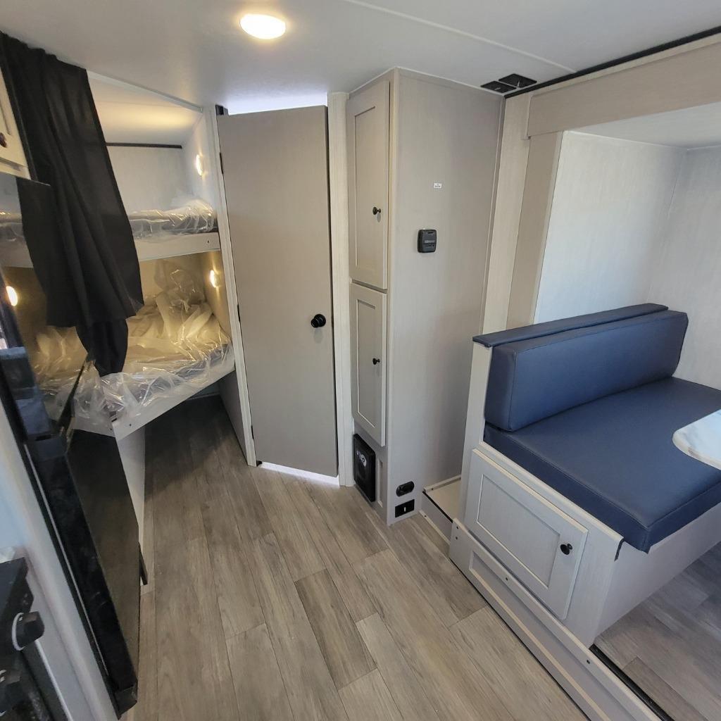 2026 Coachmen 2026 Coachmen Apex Nano - thumbnail 17