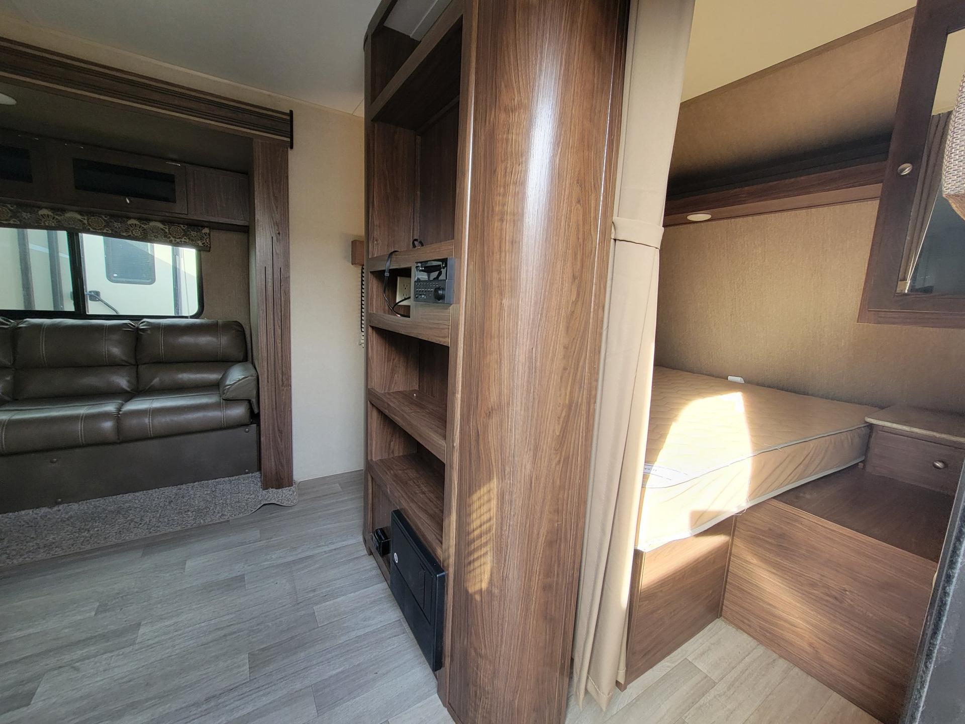 2017 Coleman 2017 Coleman Lantern - thumbnail 8