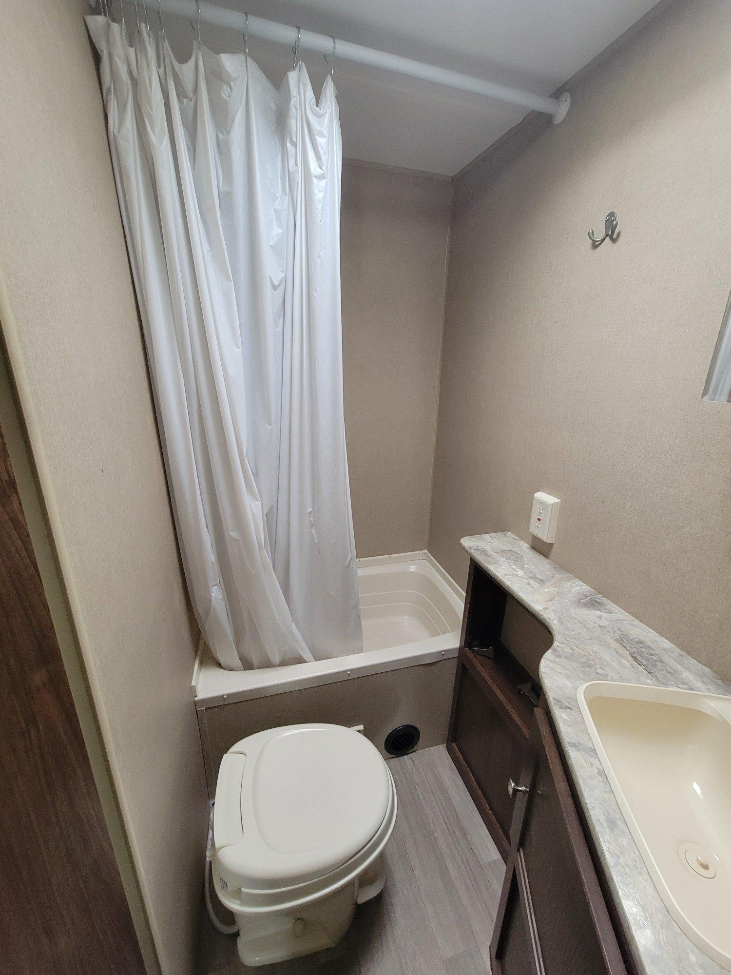 2017 Coleman 2017 Coleman Lantern - thumbnail 15