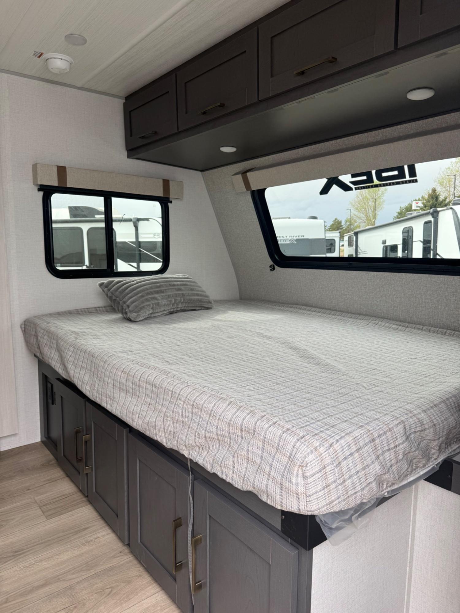 2025 Forest River 2025 Forest River IBEX - thumbnail 4