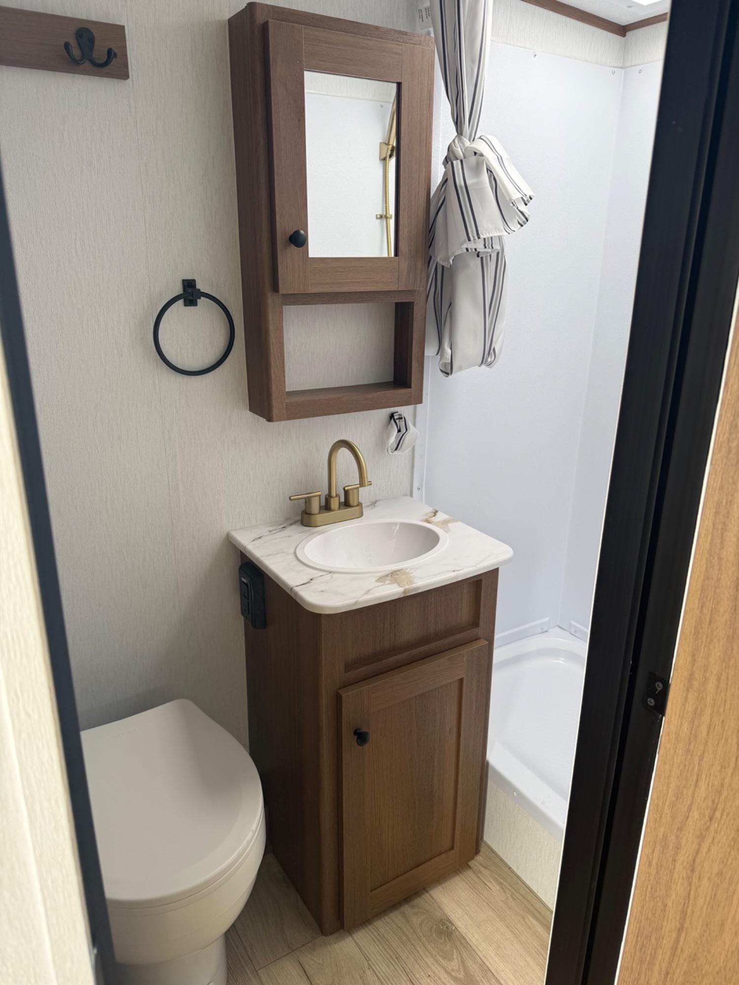 2025 Prime Time RV 2025 Prime Time RV Tracer - thumbnail 6