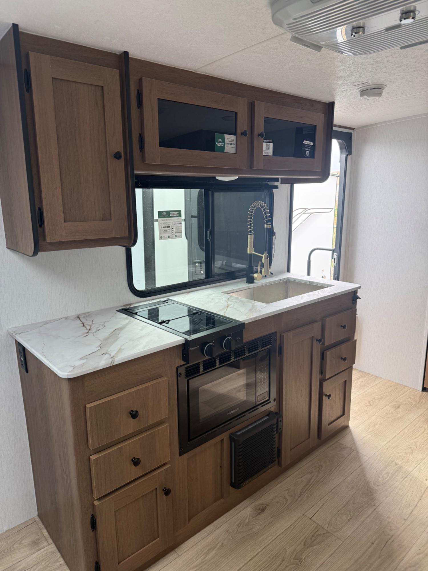 2025 Prime Time RV 2025 Prime Time RV Tracer - thumbnail 8