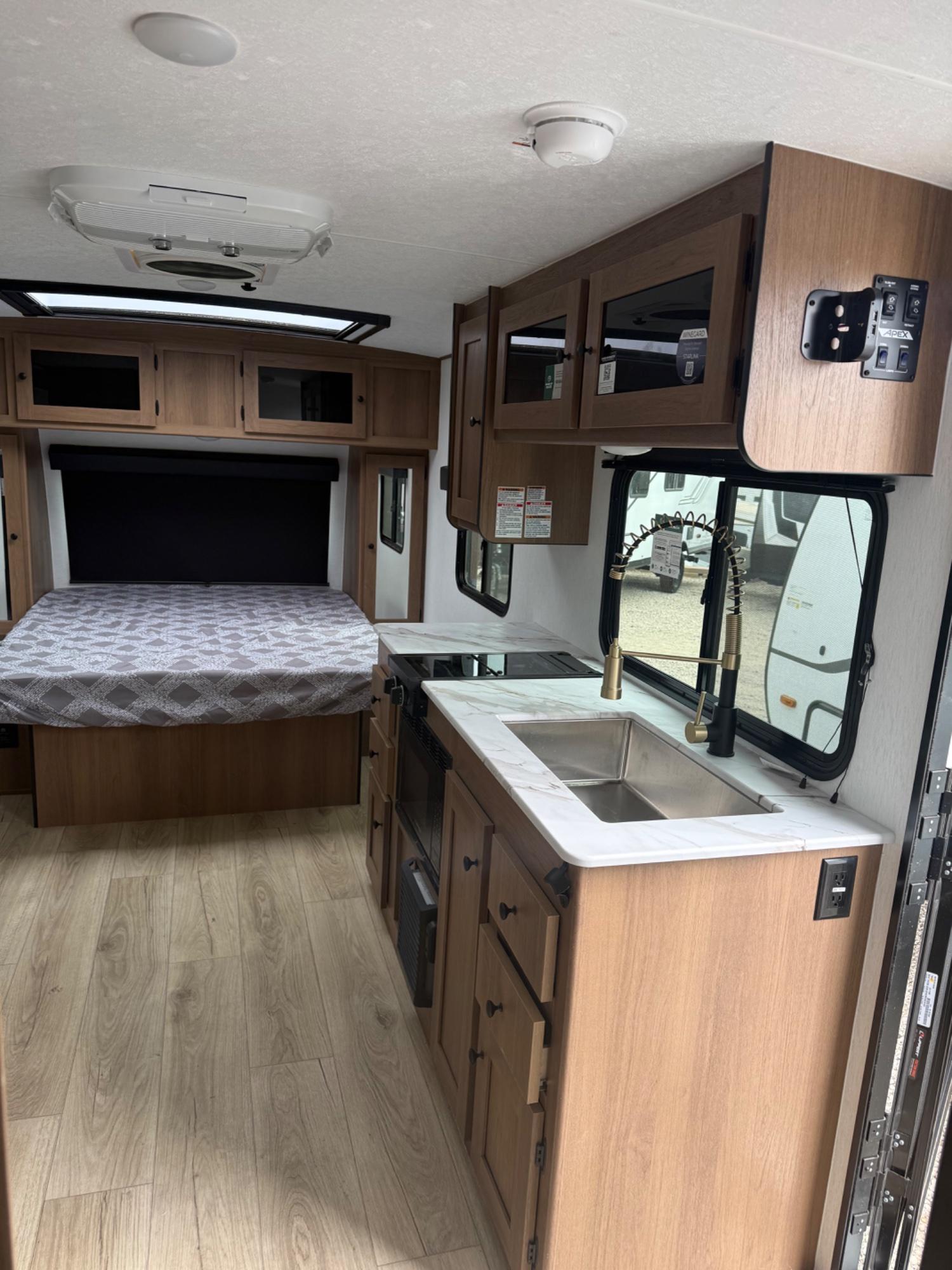 2025 Prime Time RV 2025 Prime Time RV Tracer - thumbnail 11