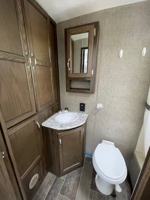 2018 Bullet 2018 Bullet Premier - thumbnail 9