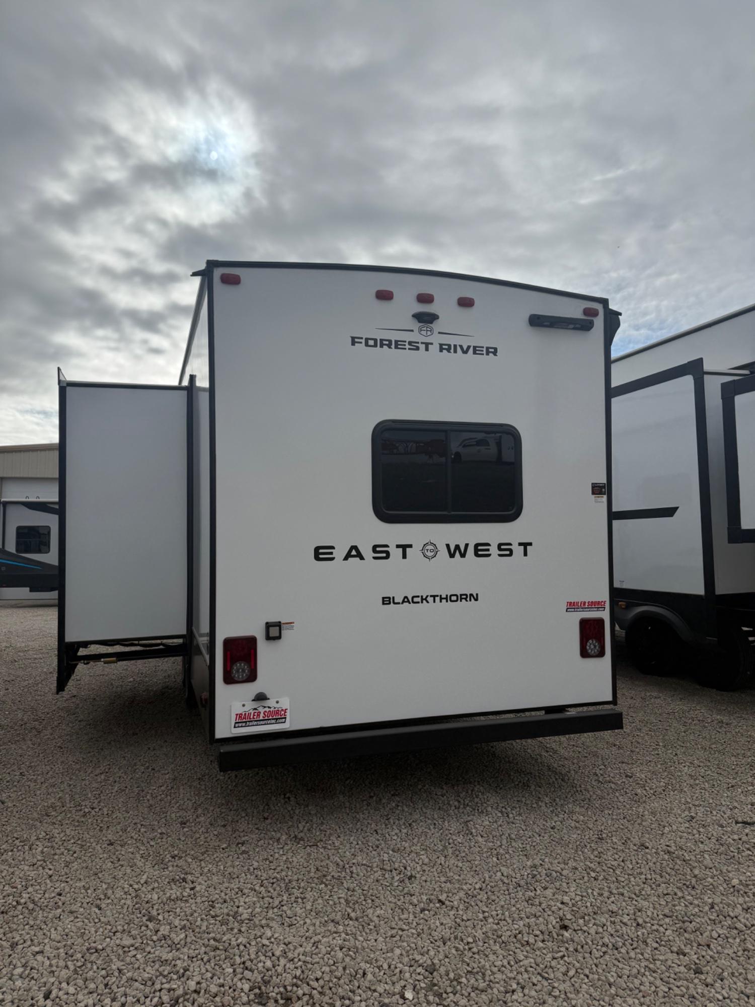 2026 Forest River 2026 Forest River Blackthorn - thumbnail 5