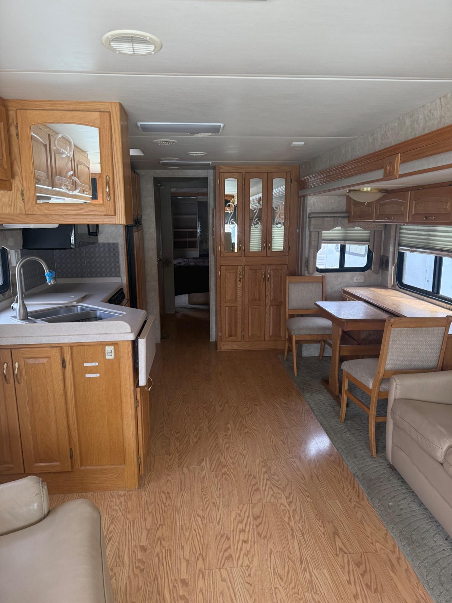 2005 Newmar 2005 Newmar Newmar - thumbnail 4