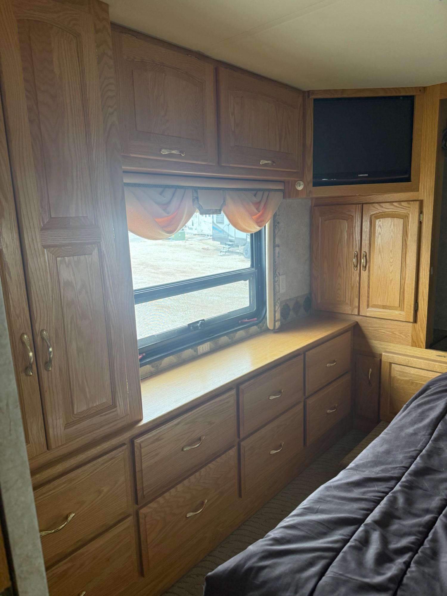 2005 Newmar 2005 Newmar Newmar - thumbnail 14