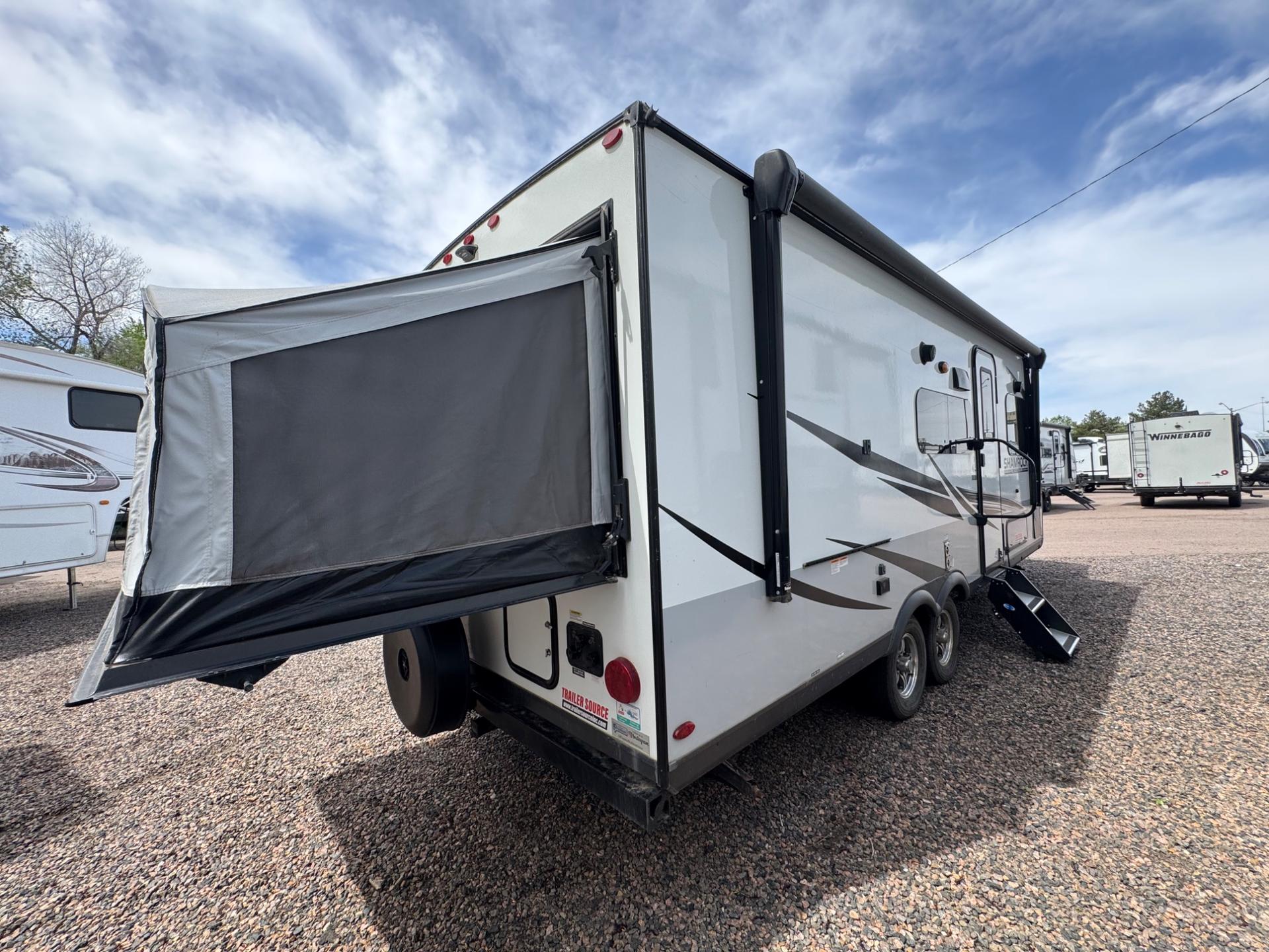 2021 Forest River 2021 Forest River Flagstaff Shamrock Hybrid - thumbnail 5