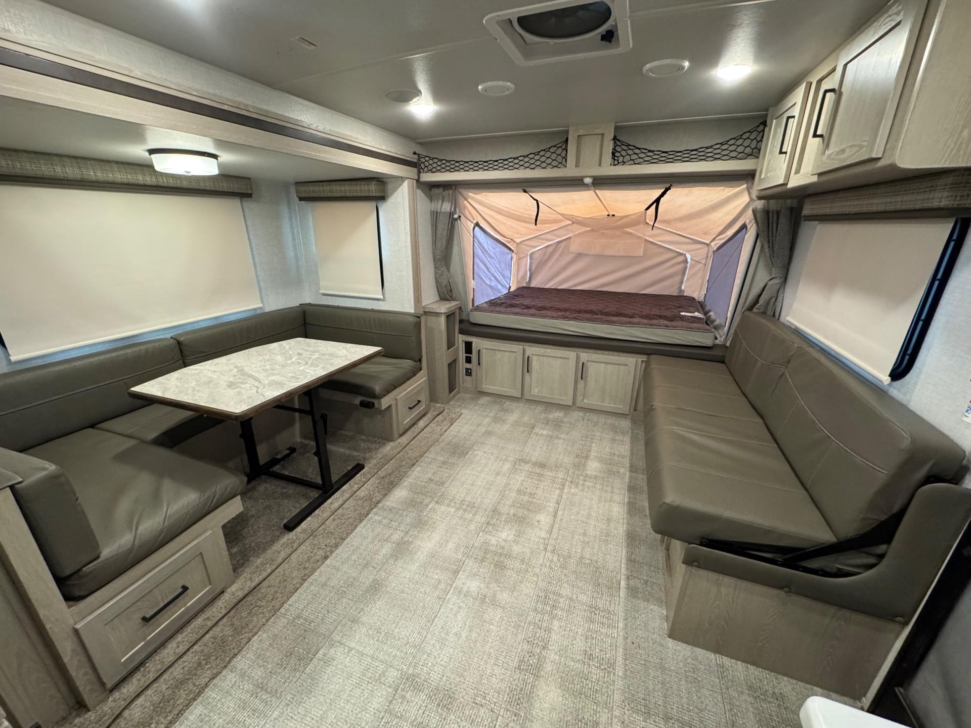 2021 Forest River 2021 Forest River Flagstaff Shamrock Hybrid - thumbnail 6