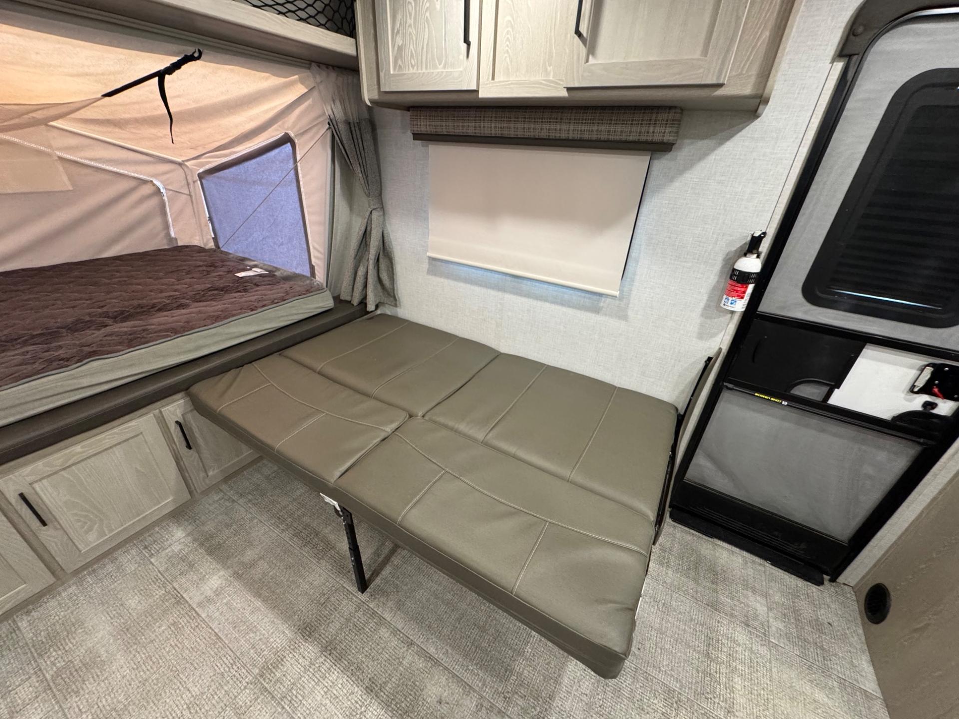 2021 Forest River 2021 Forest River Flagstaff Shamrock Hybrid - thumbnail 8