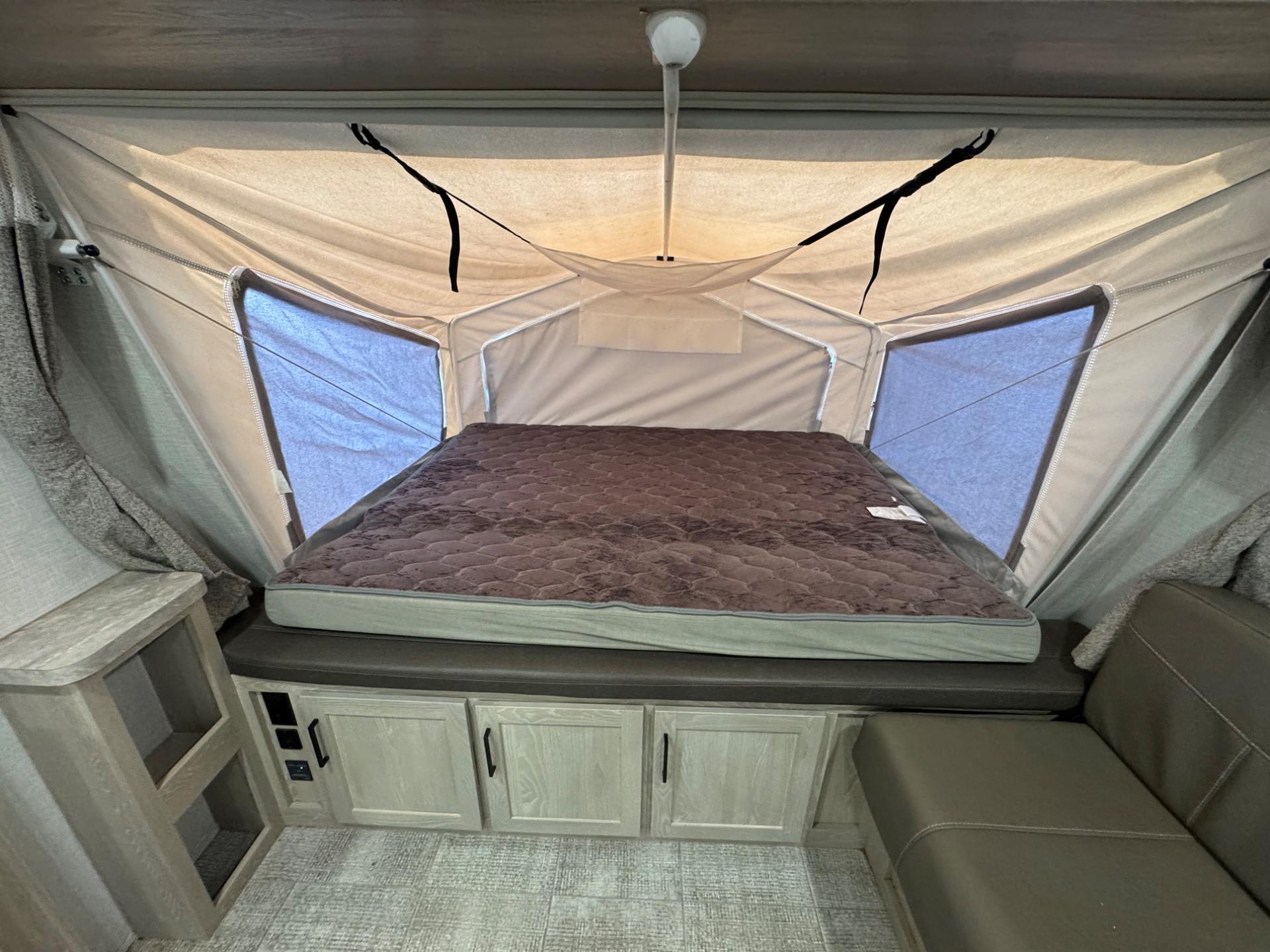 2021 Forest River 2021 Forest River Flagstaff Shamrock Hybrid - thumbnail 9