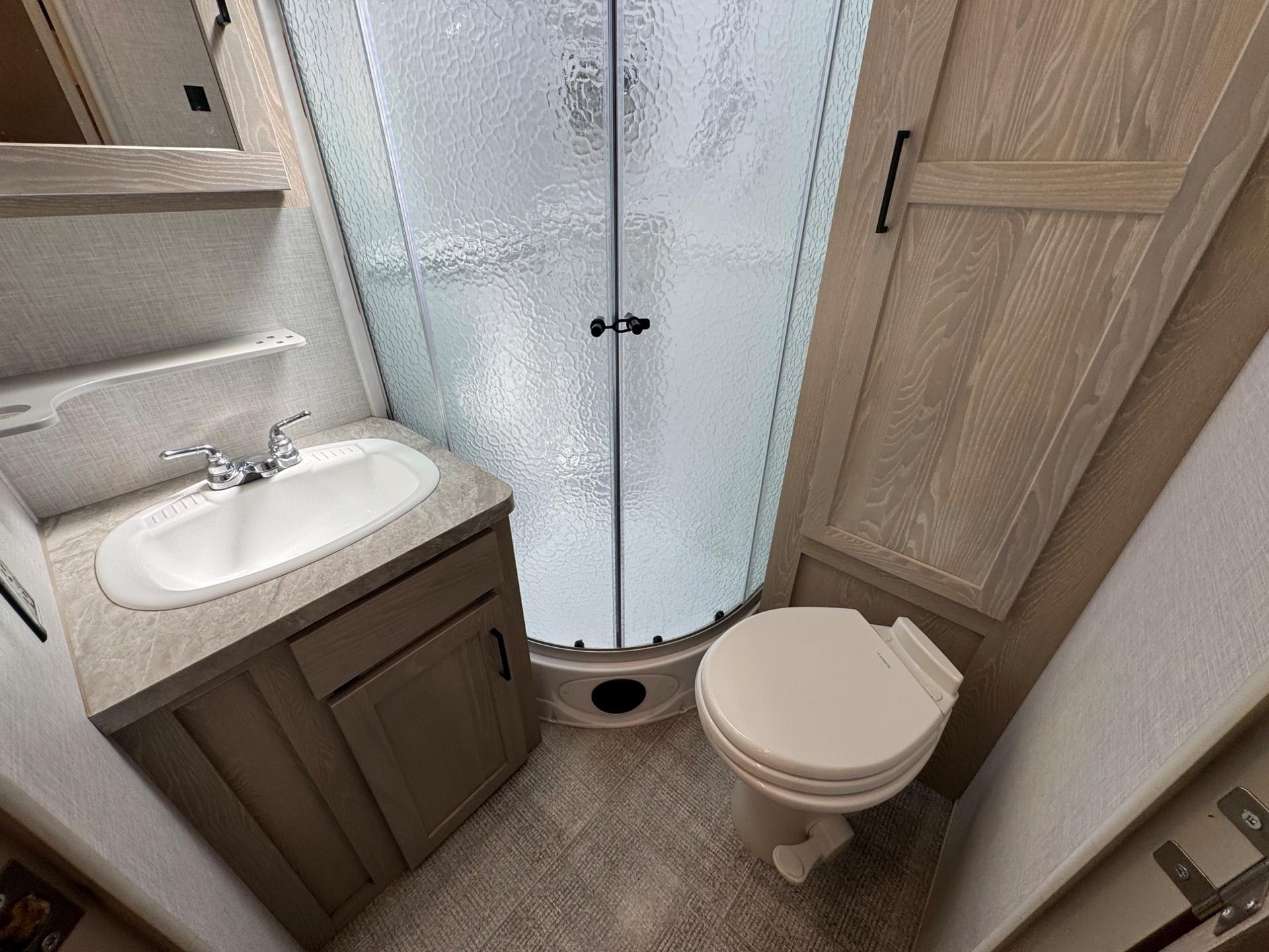 2021 Forest River 2021 Forest River Flagstaff Shamrock Hybrid - thumbnail 18