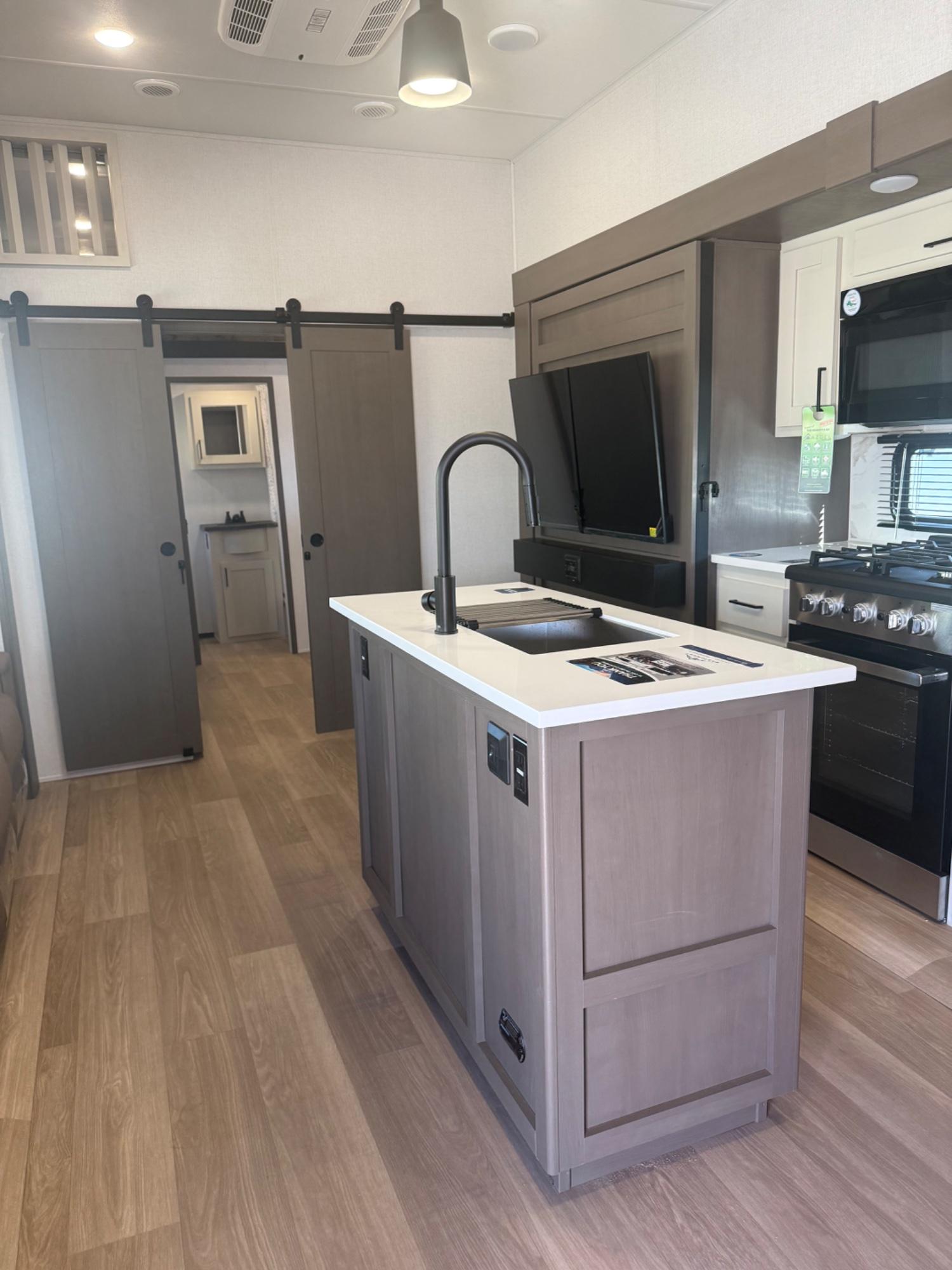 2026 Forest River 2026 Forest River Blackthorn - thumbnail 17