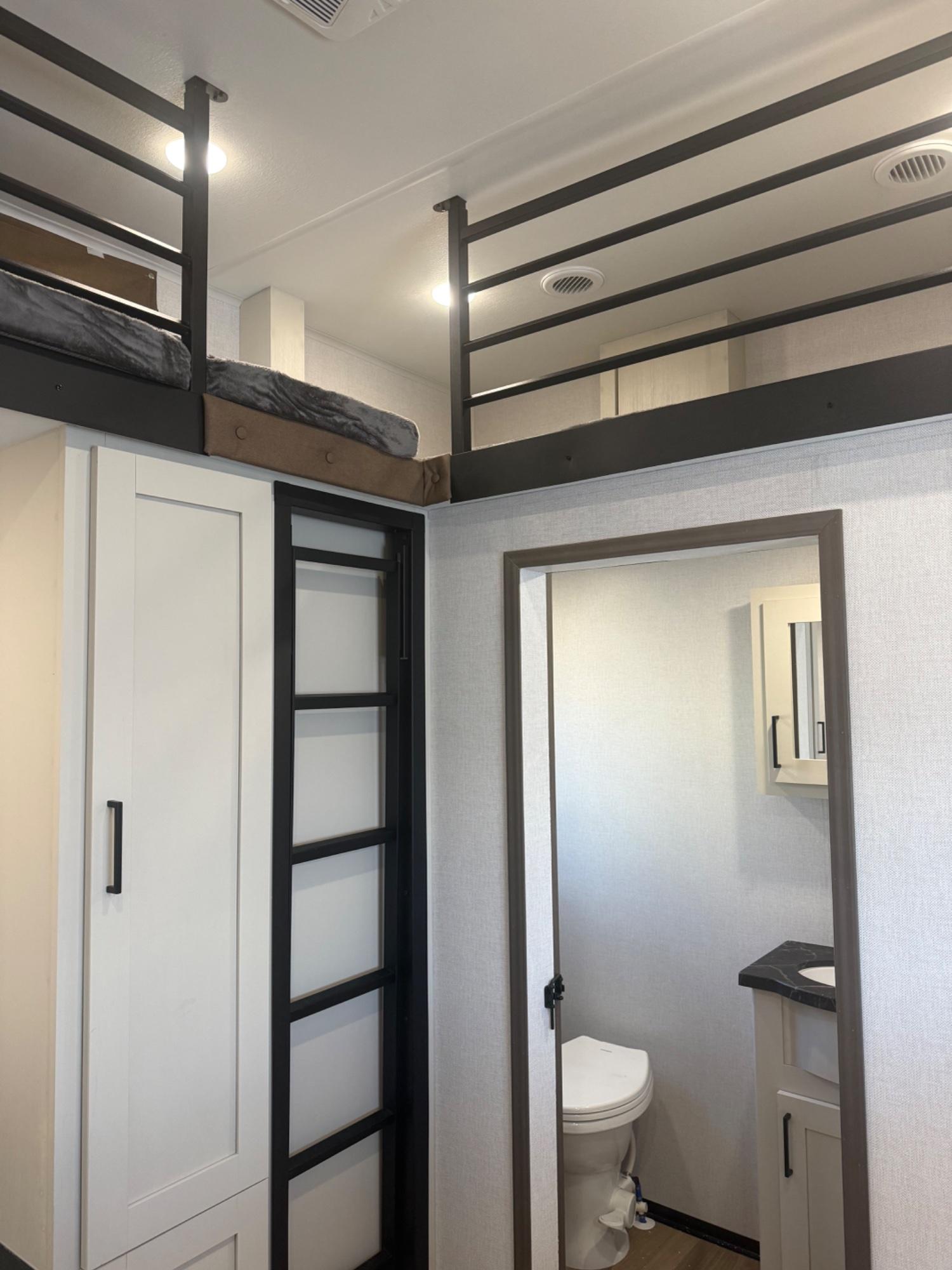 2026 Forest River 2026 Forest River Blackthorn - thumbnail 19