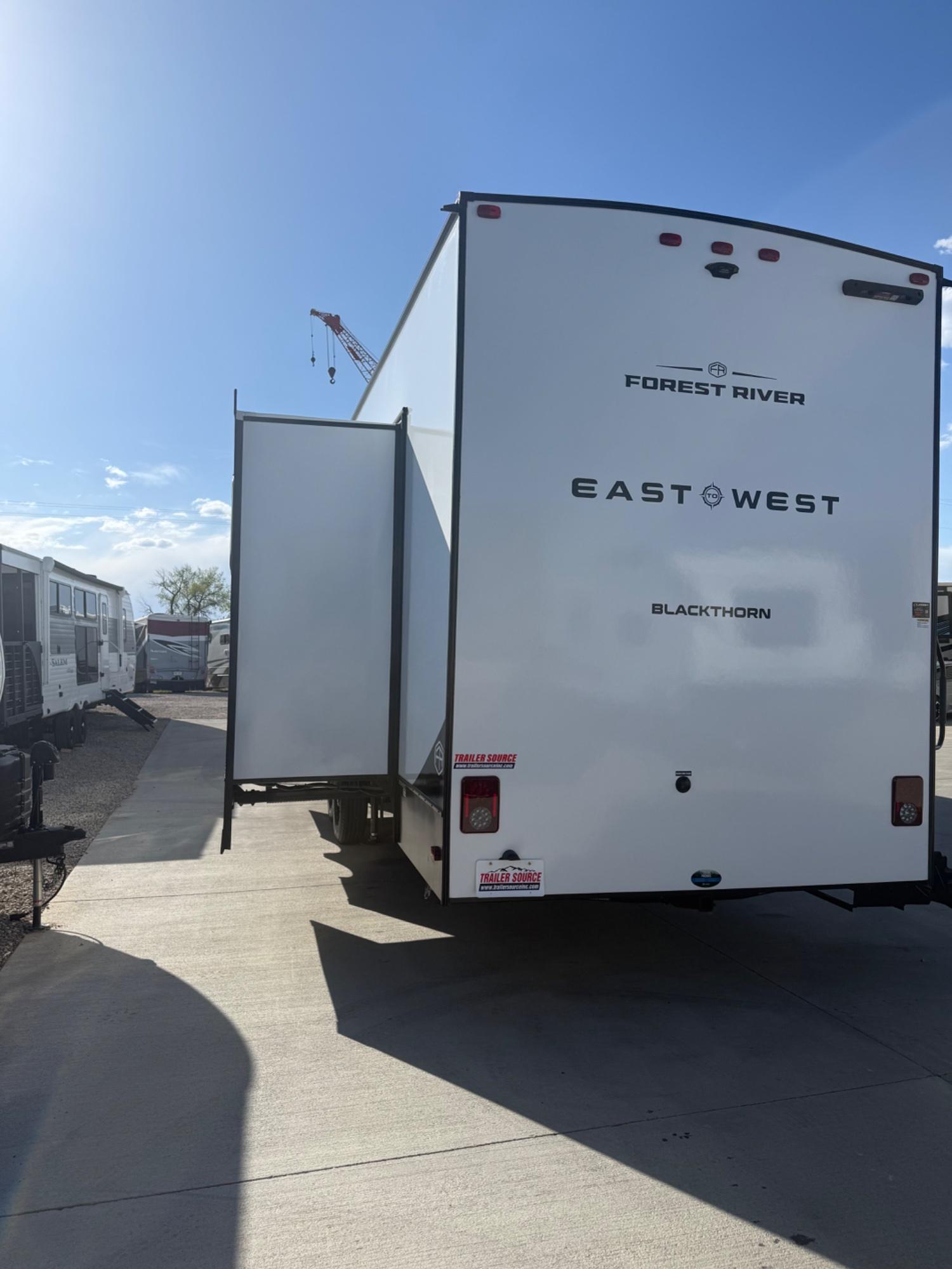 2026 Forest River 2026 Forest River Blackthorn - thumbnail 4