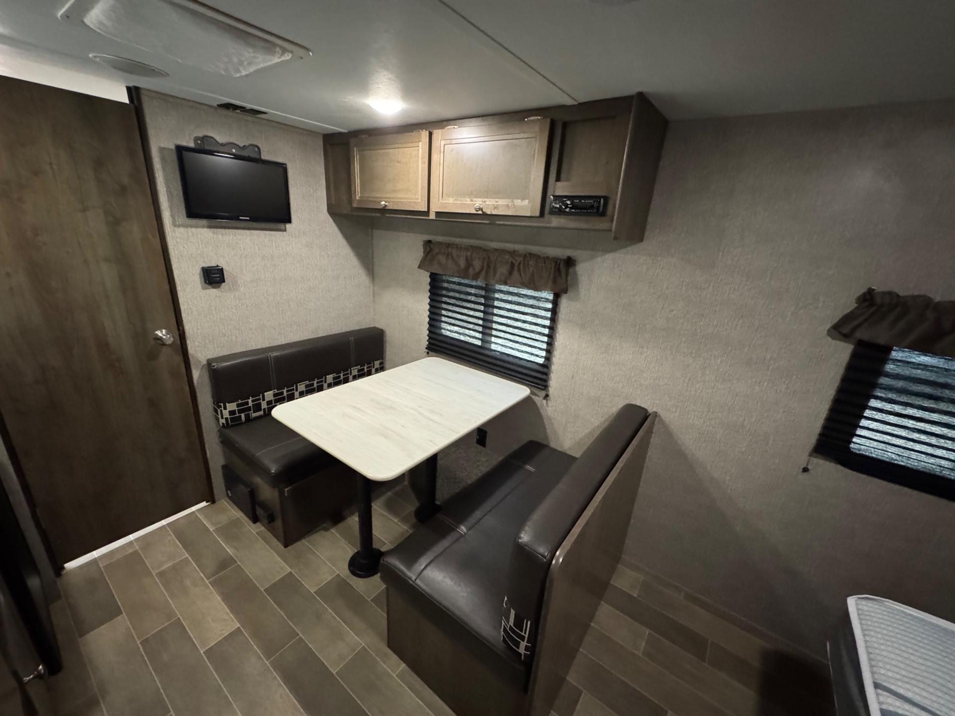 2020 Dutchmen 2020 Dutchmen Coleman - thumbnail 6