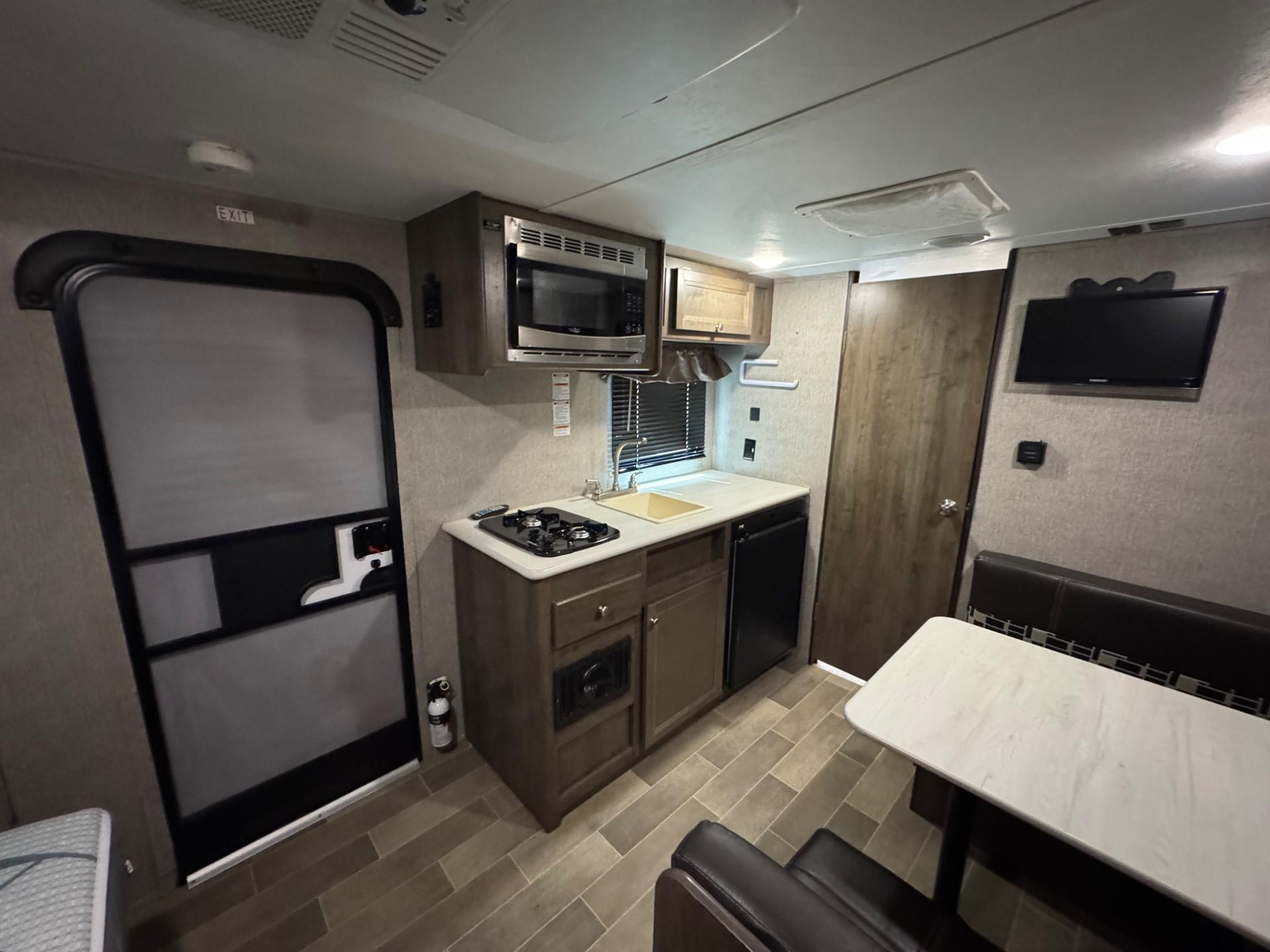 2020 Dutchmen 2020 Dutchmen Coleman - thumbnail 7