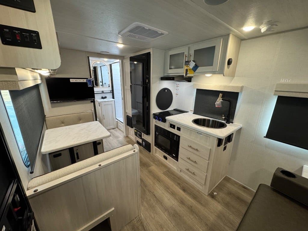 2026 Forest River RV 2026 Forest River RV R Pod - thumbnail 6