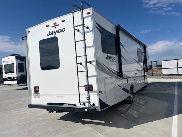 2024 JAYCO 2024 JAYCO REDHAWK - thumbnail 3