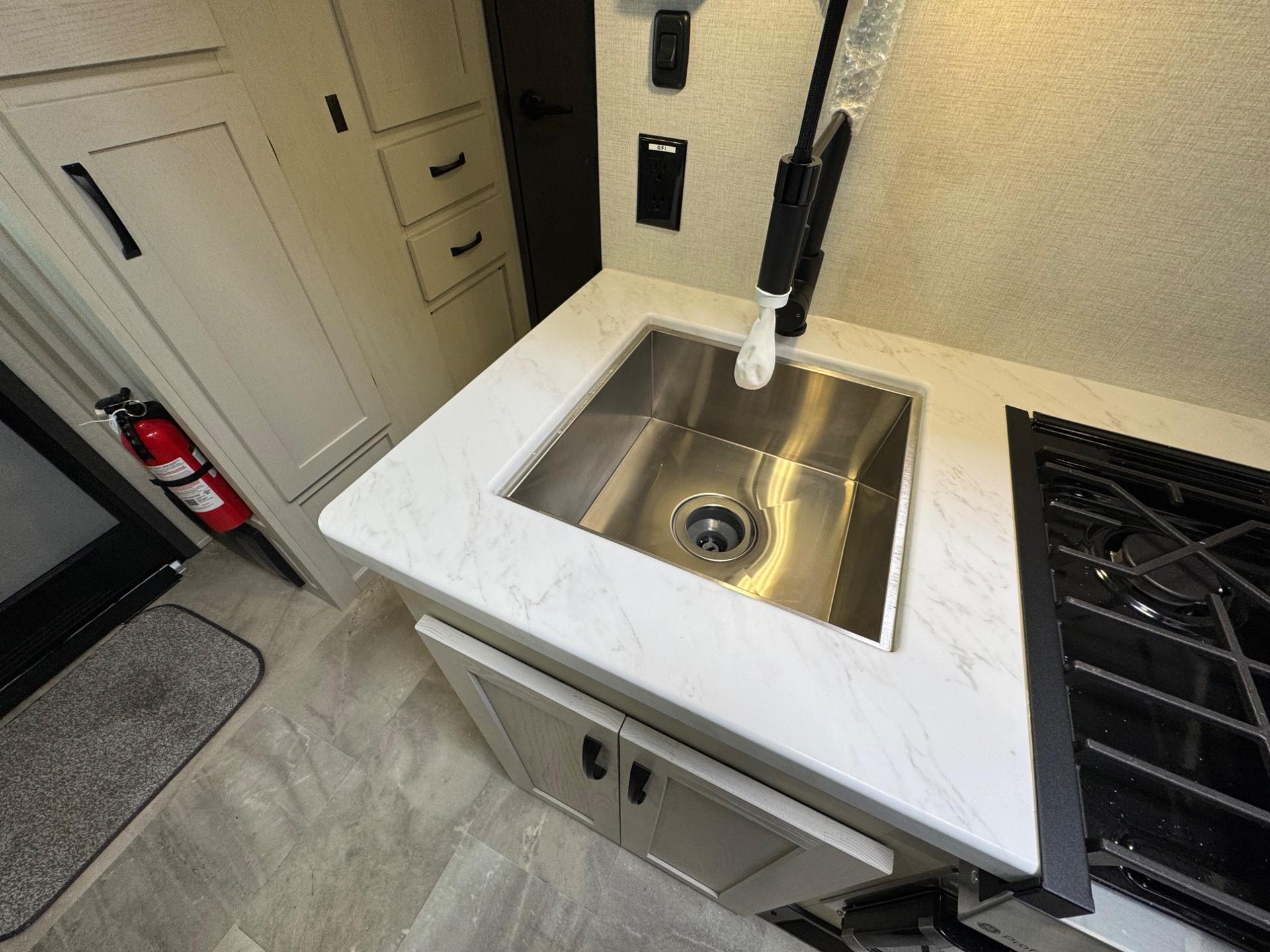 2026 Forest River 2026 Forest River Chaparral - thumbnail 16