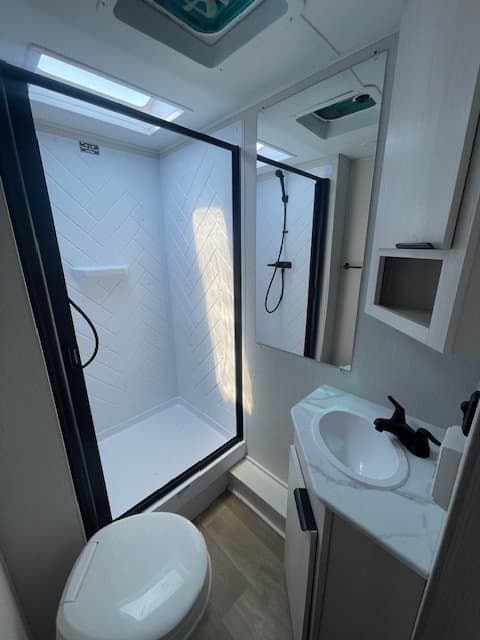 2026 Winnebago 2026 Winnebago Access - thumbnail 10