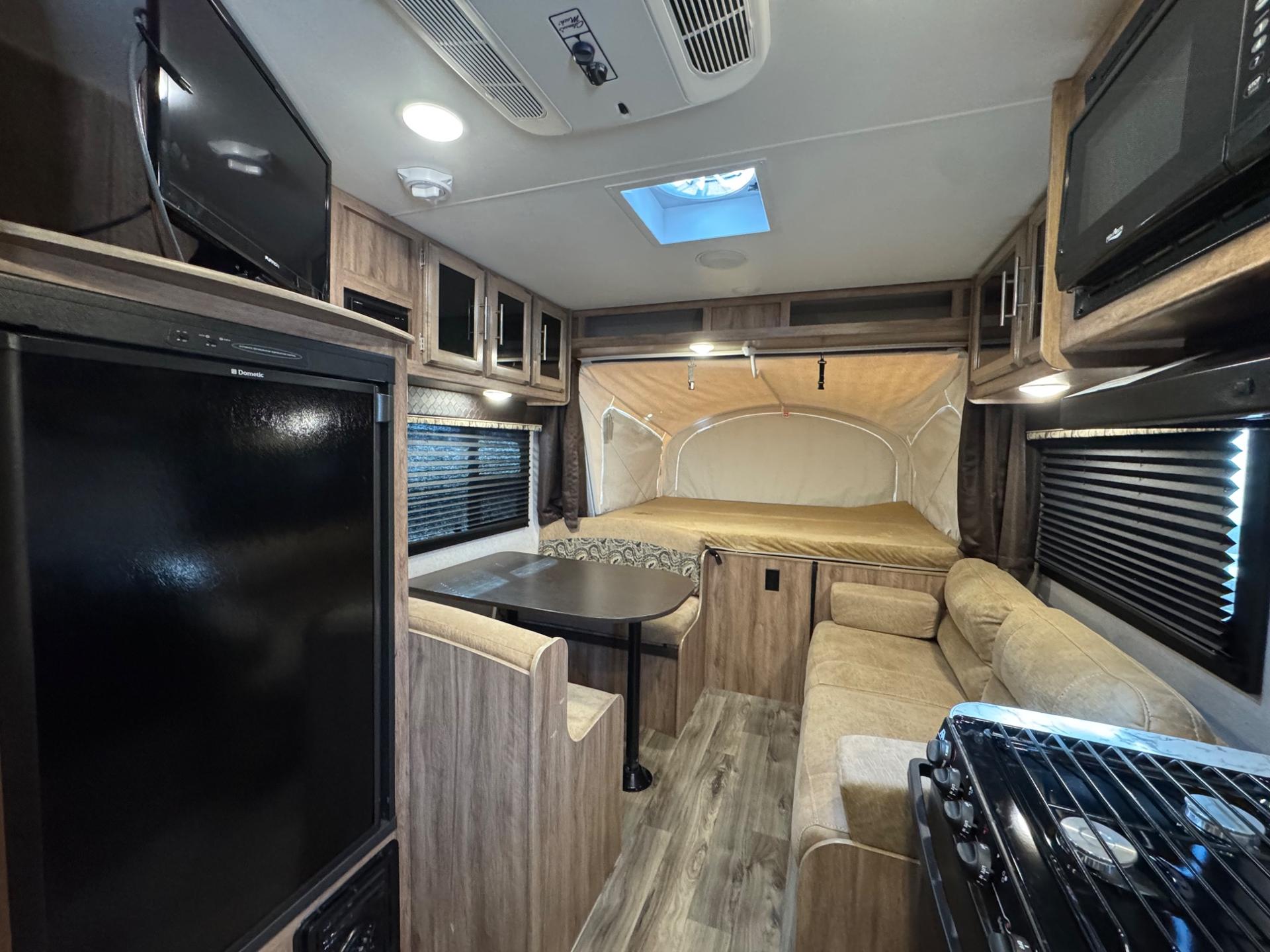 2018 Jayco 2018 Jayco Jay Feather - thumbnail 6