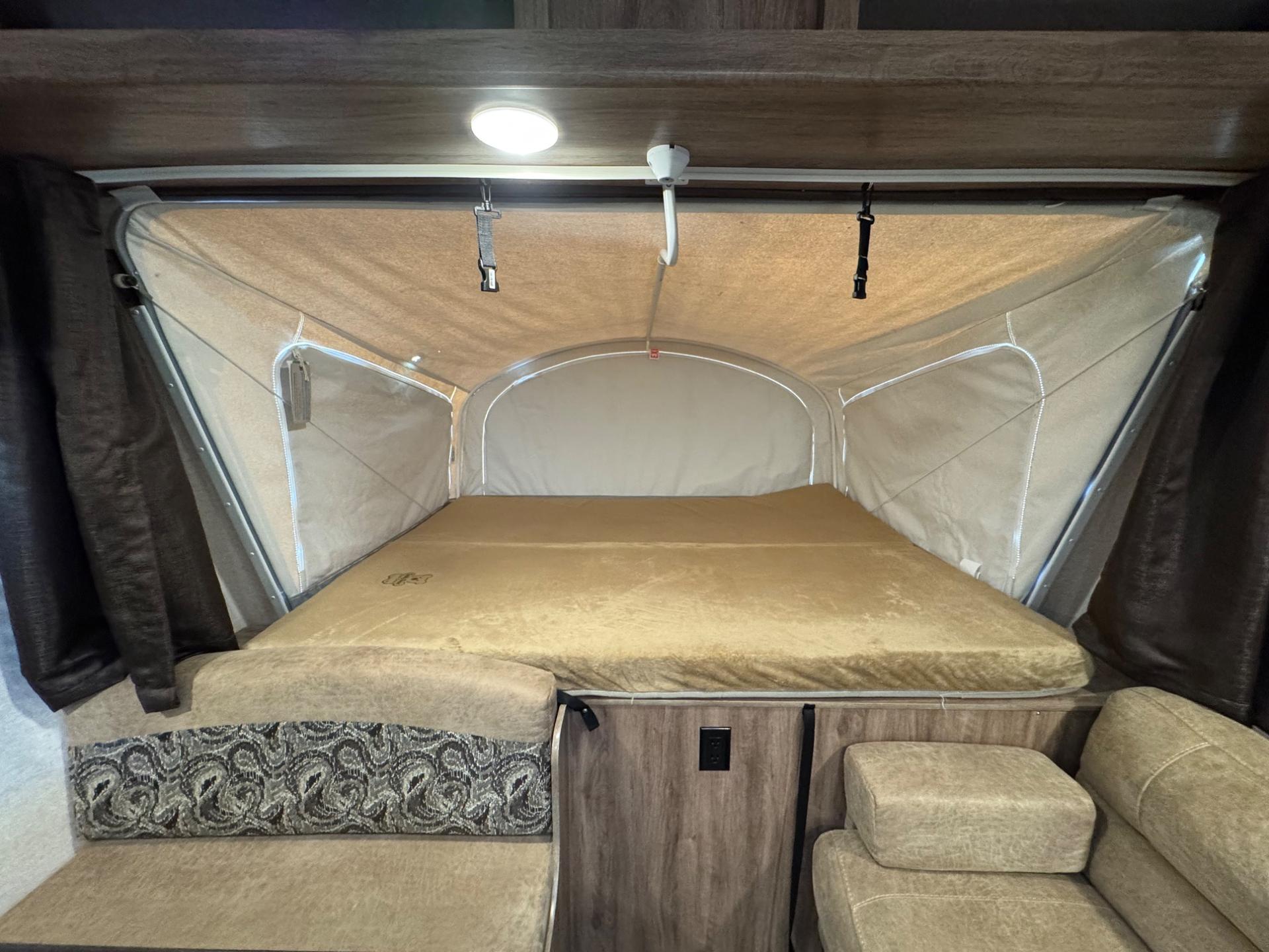 2018 Jayco 2018 Jayco Jay Feather - thumbnail 12