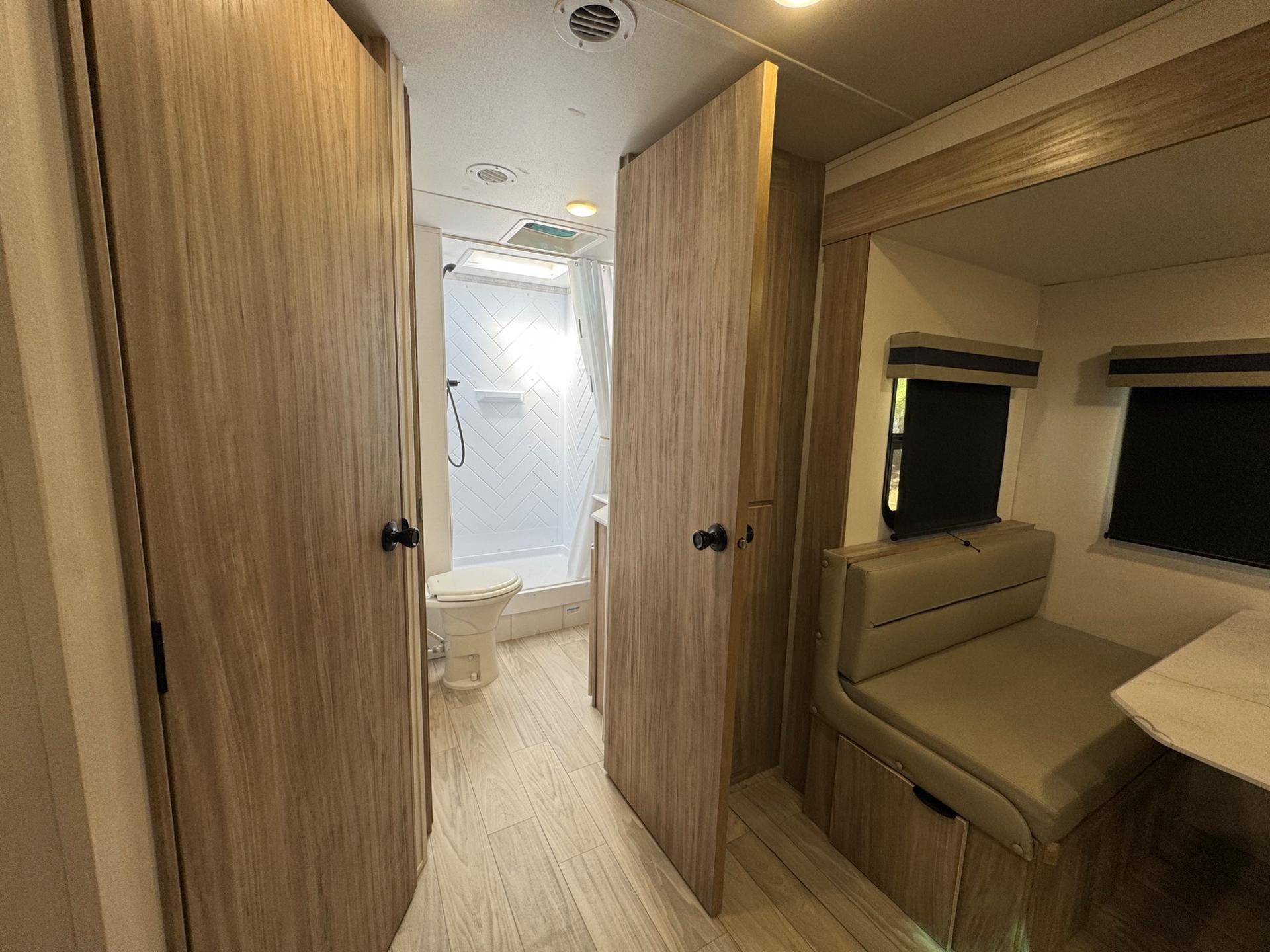 2024 Winnebago 2024 Winnebago Access - thumbnail 11