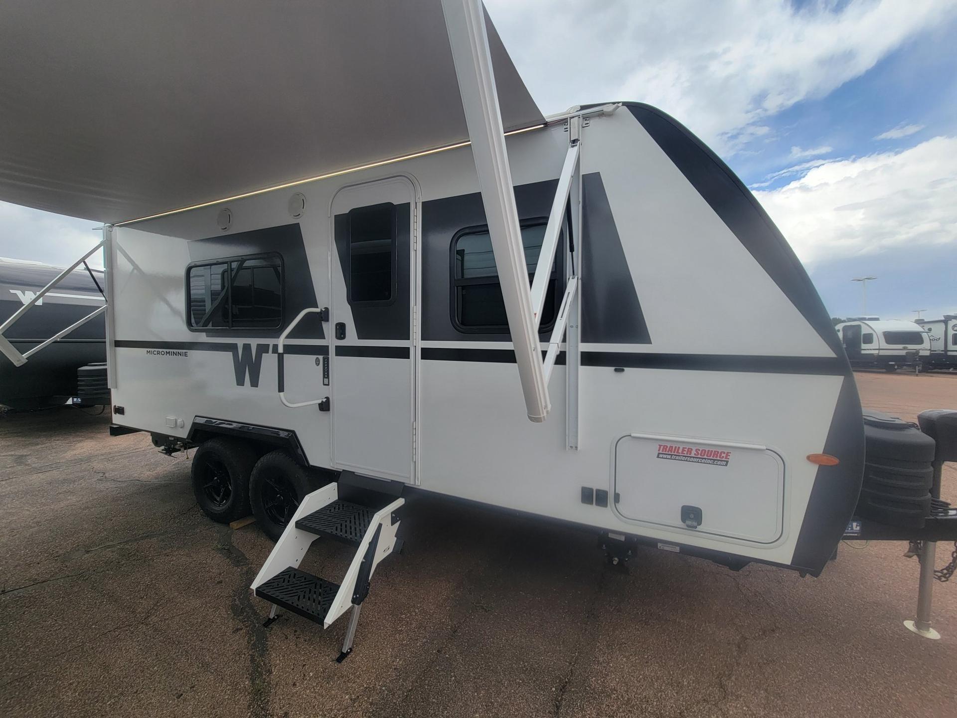 2026 Winnebago 2026 Winnebago Micro Minnie - thumbnail 2