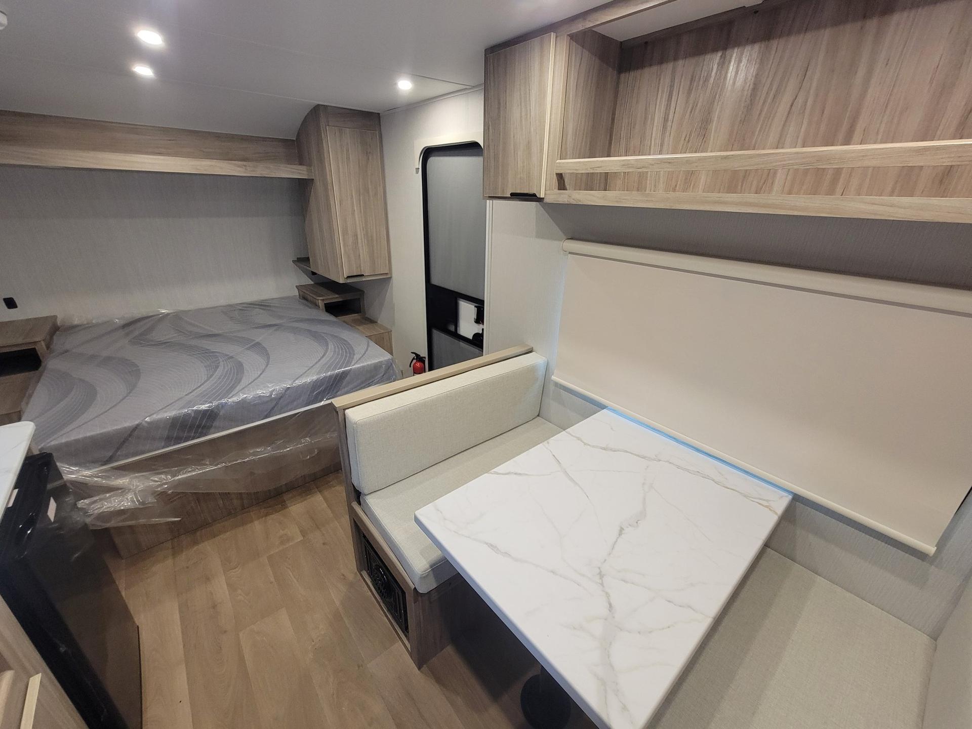 2026 Winnebago 2026 Winnebago Access - thumbnail 17