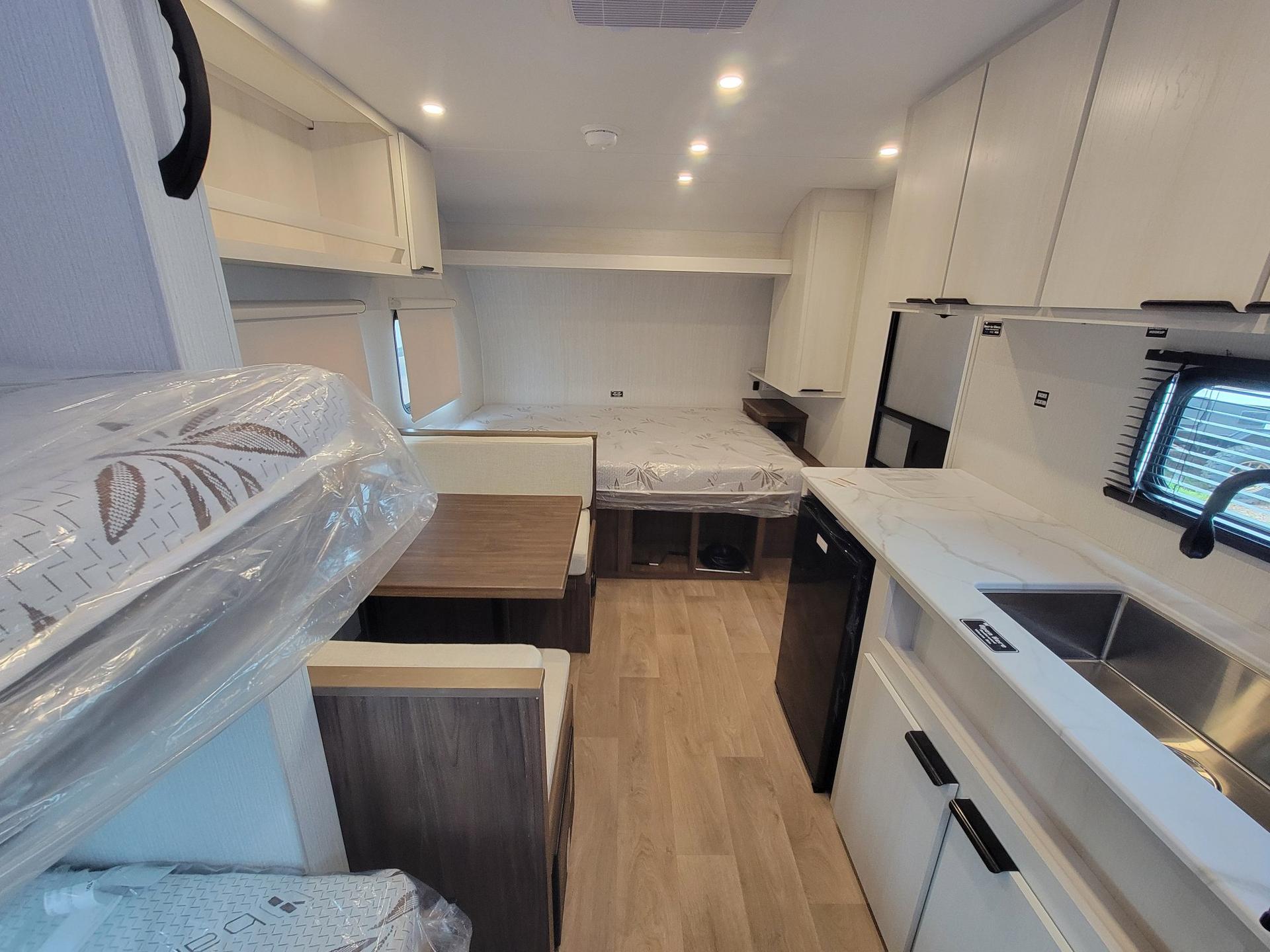 2026 Winnebago 2026 Winnebago Access - thumbnail 24