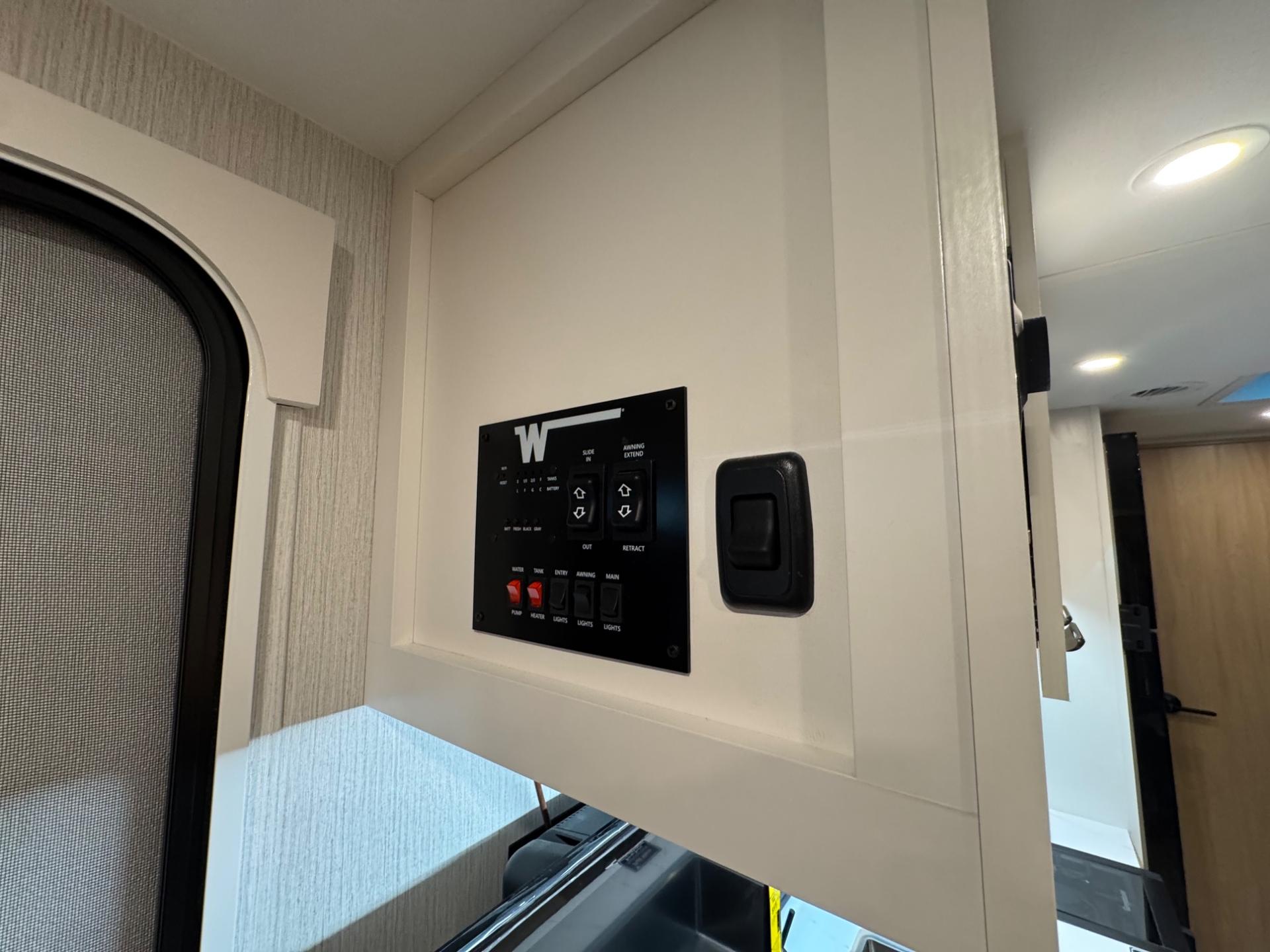 2026 Winnebago 2026 Winnebago Micro Minnie - thumbnail 9