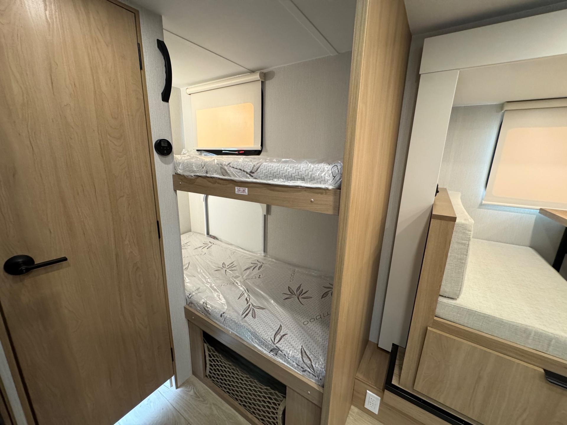 2026 Winnebago 2026 Winnebago Micro Minnie - thumbnail 15