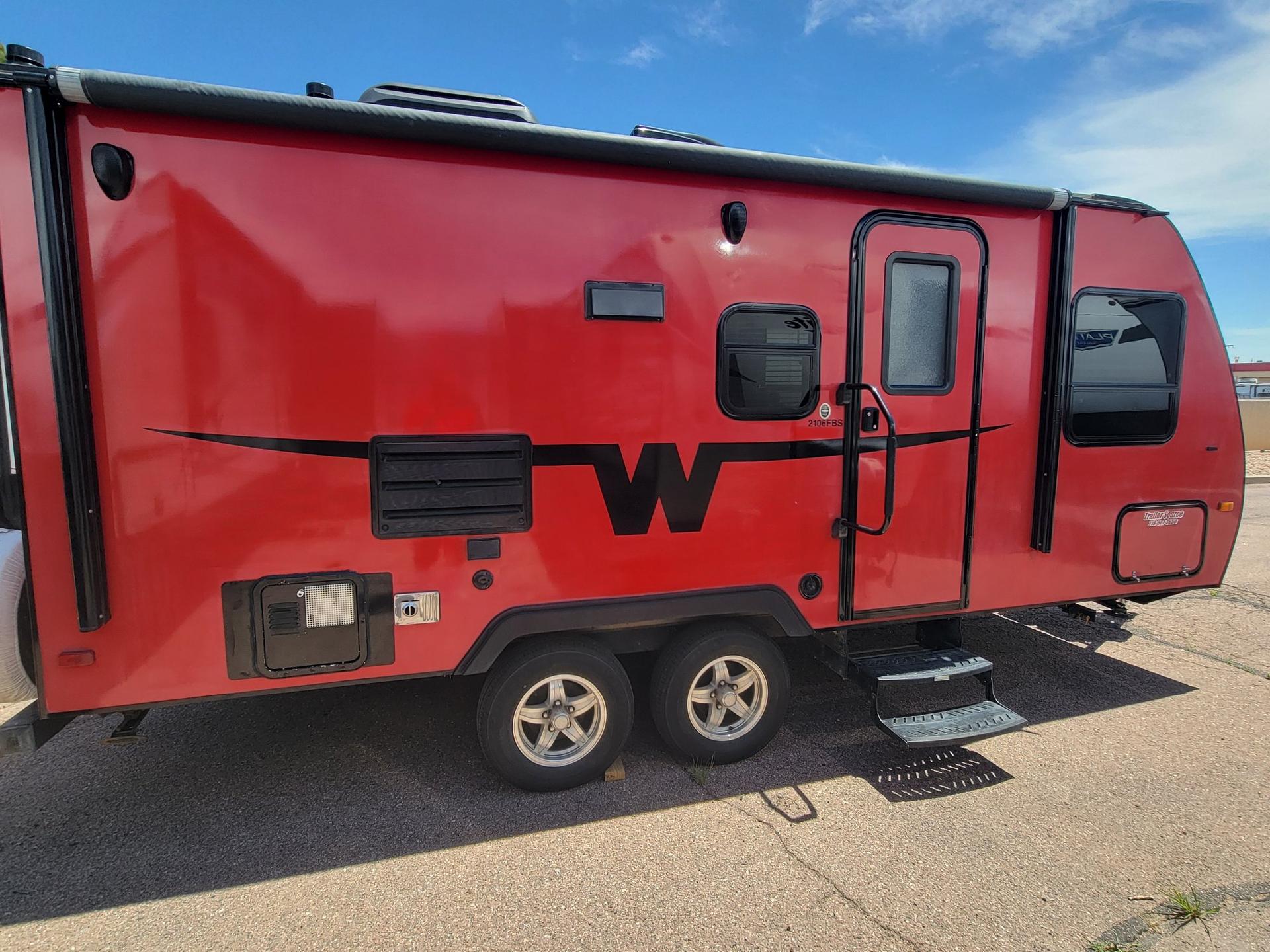 2016 Winnebago Micro Minnie 2106FBS