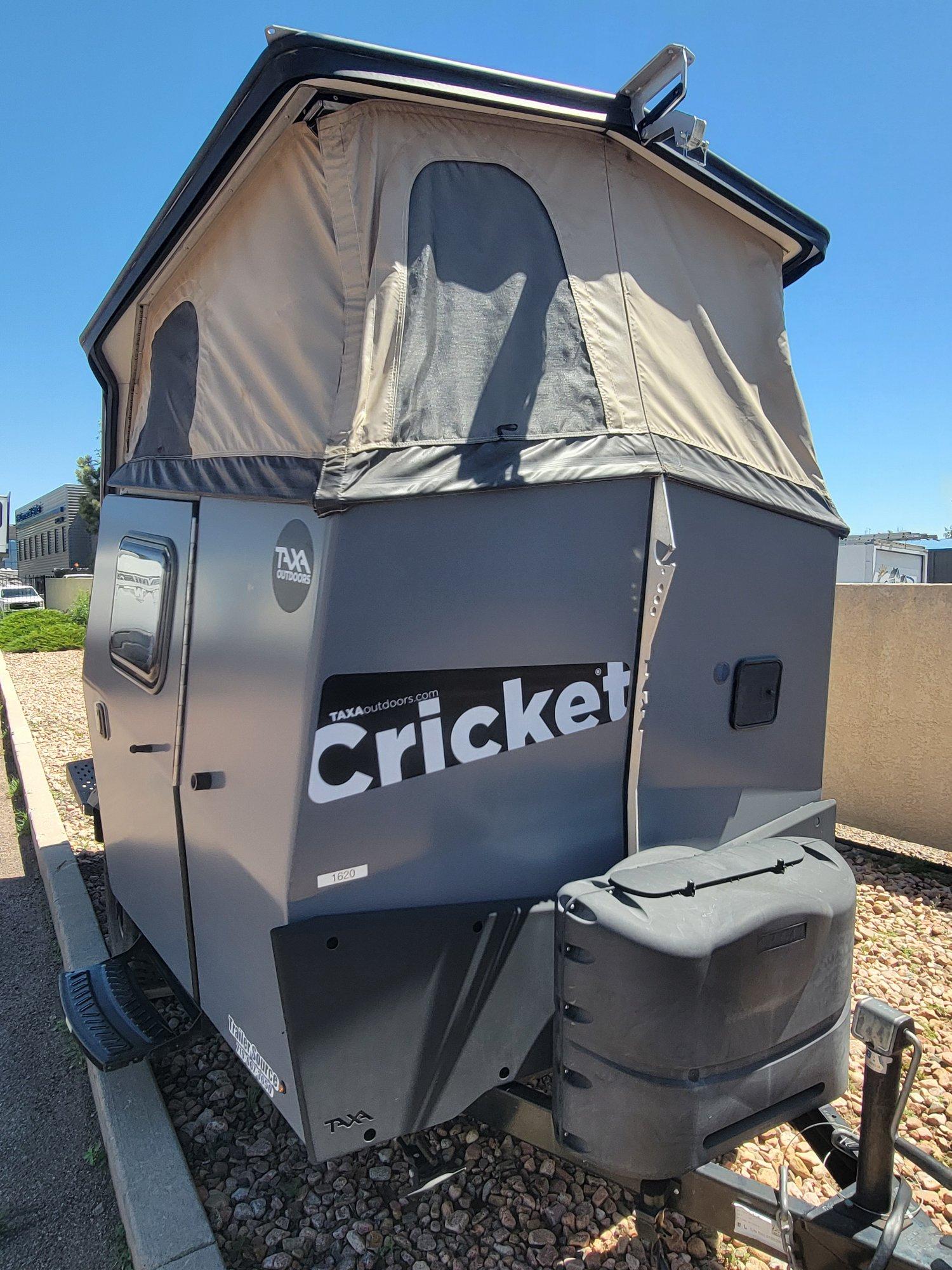 2018 Taxa 2018 Taxa Cricket - thumbnail 3